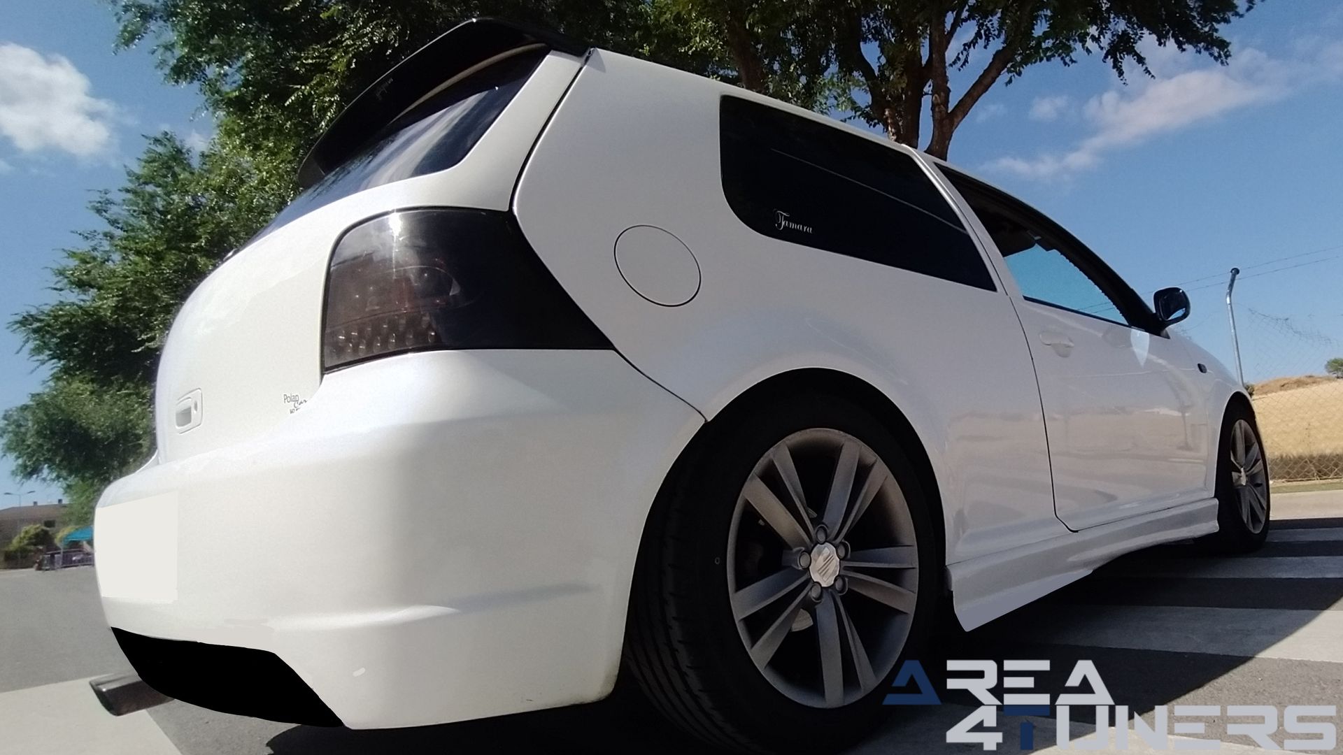 Imagen reportaje coche Tuning VW Golf Ball Golf Imagen perteneciente al reportaje de coche Tuning, de la revista Area4tuners sobre un Vw Golf