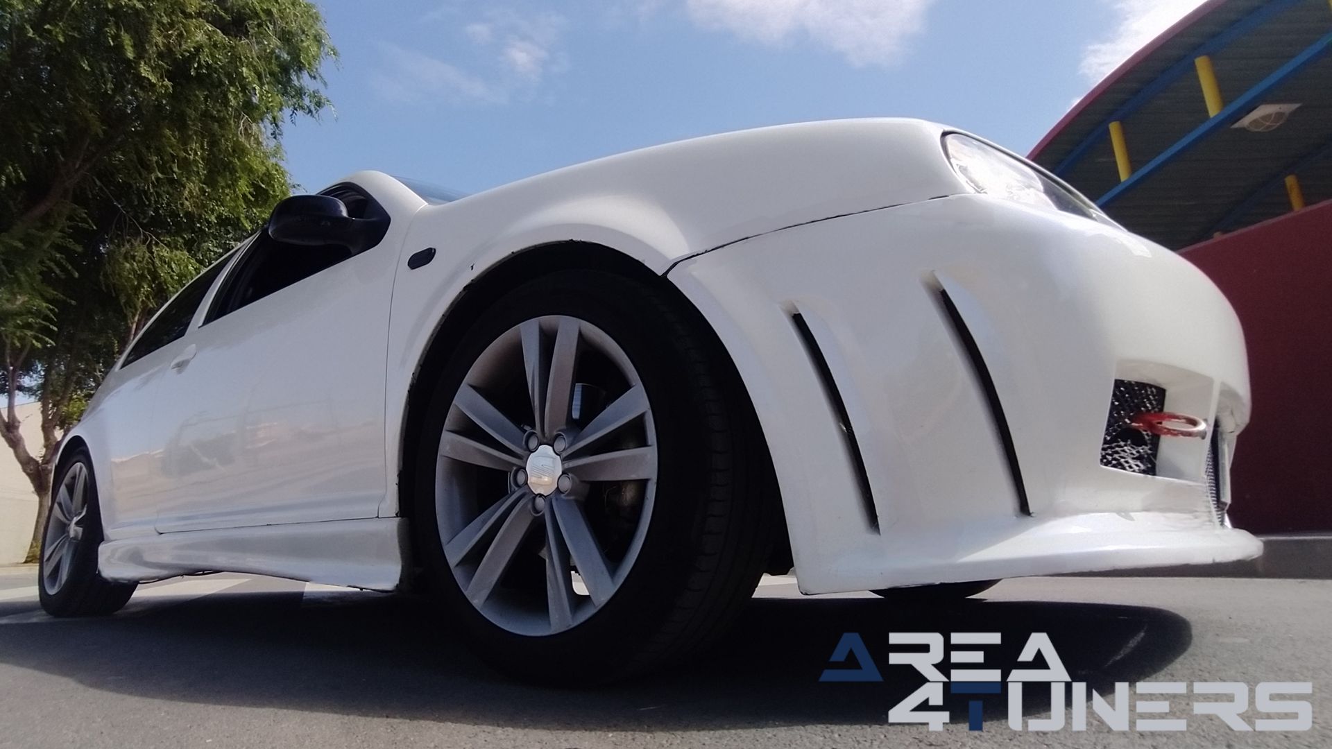 Imagen reportaje coche Tuning VW Golf Ball Golf Imagen perteneciente al reportaje de coche Tuning, de la revista Area4tuners sobre un Vw Golf