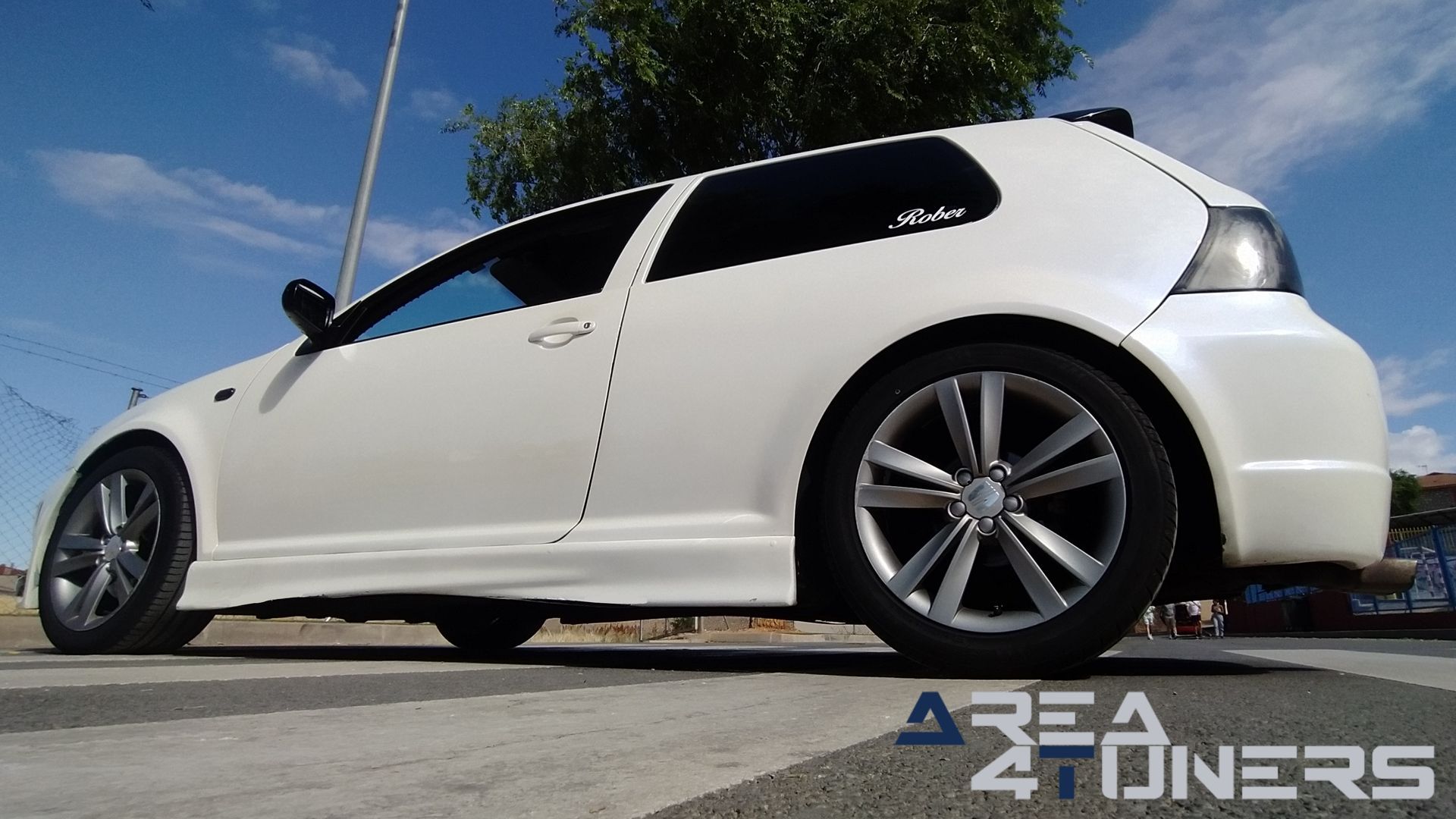 Imagen reportaje coche Tuning VW Golf Ball Golf Imagen perteneciente al reportaje de coche Tuning, de la revista Area4tuners sobre un Vw Golf