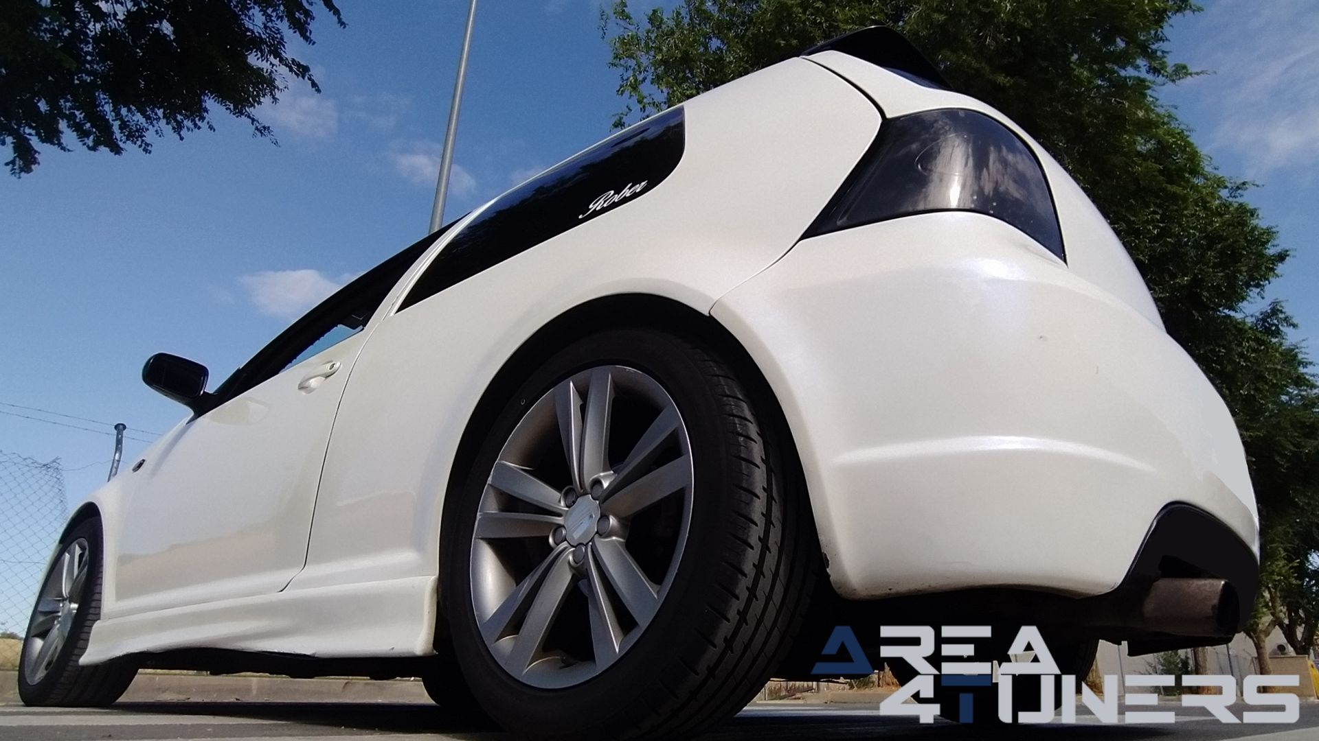 Imagen reportaje coche Tuning VW Golf Ball Golf Imagen perteneciente al reportaje de coche Tuning, de la revista Area4tuners sobre un Vw Golf