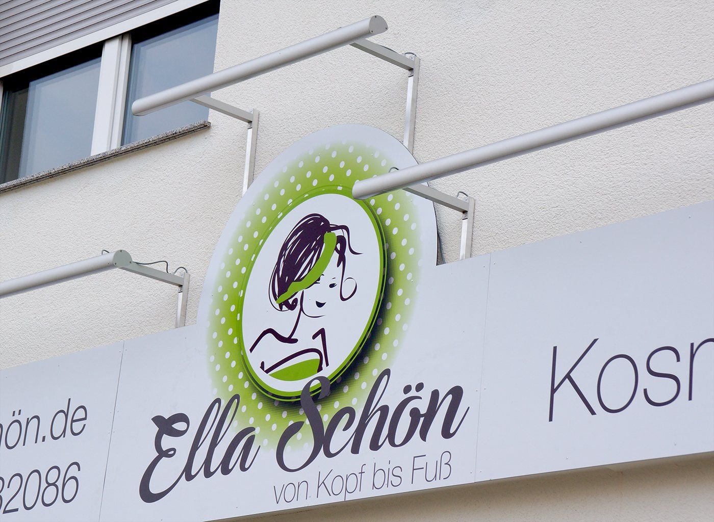 Praxis Ella Schön - Kosmetik, Waxing und Fußpflege - Erligheim - Behandlungsräume, Empfang, Lounge
