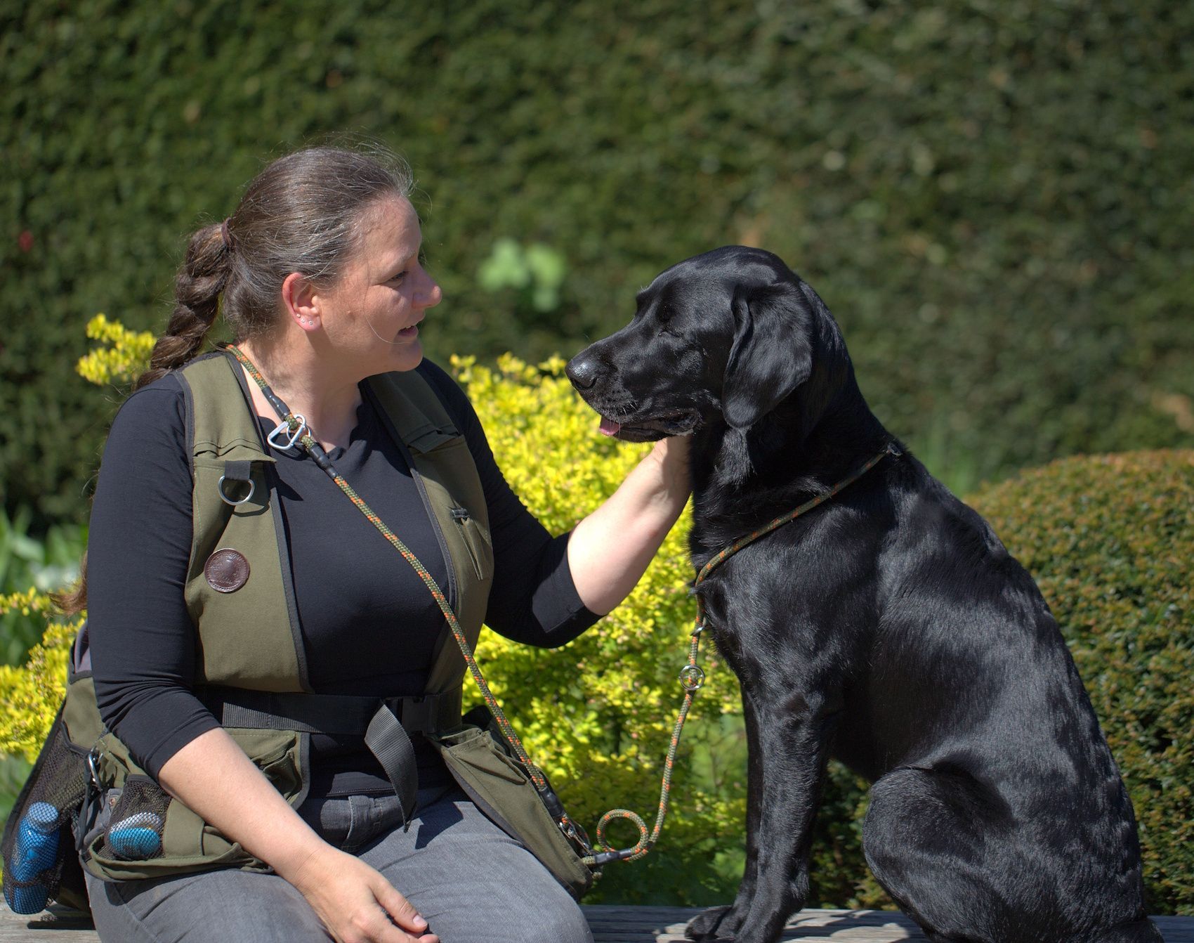 Wald & Hund - Trainerin mit Hund