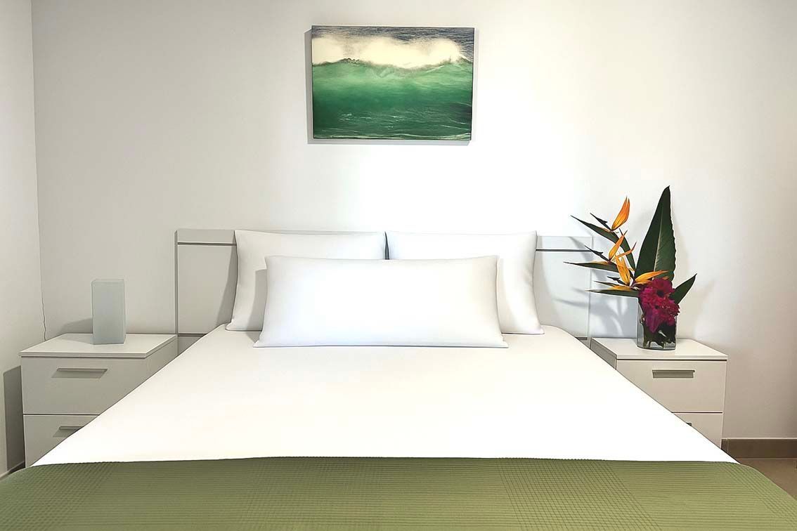 Habitaciones dobles modernas y luminosas en Casa CHIpude – ideales para seminarios o vacaciones