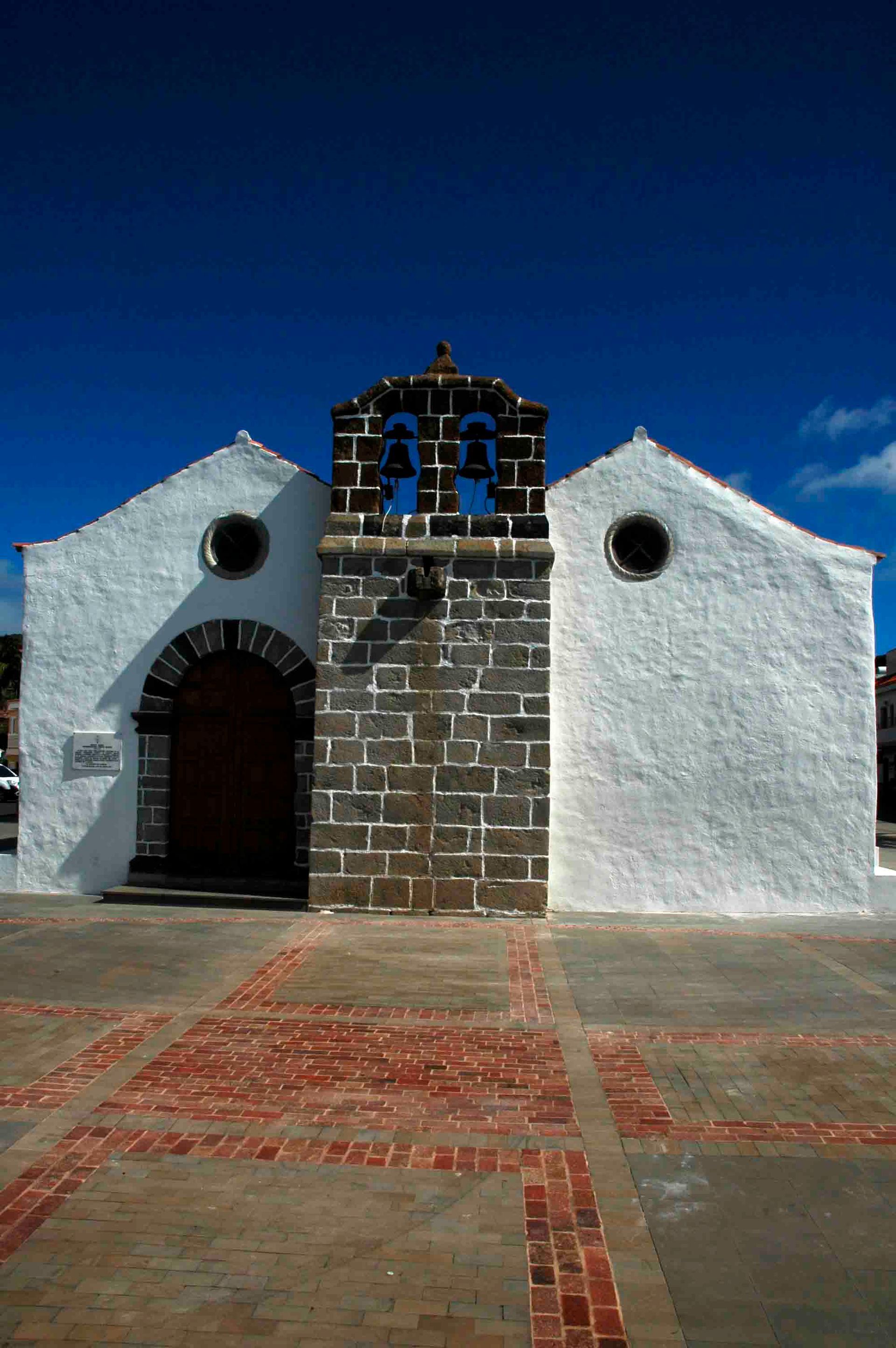 Chipude en La Gomera – vida de pueblo auténtica con la iglesia más antigua de la isla, a 1.000 m de altitud