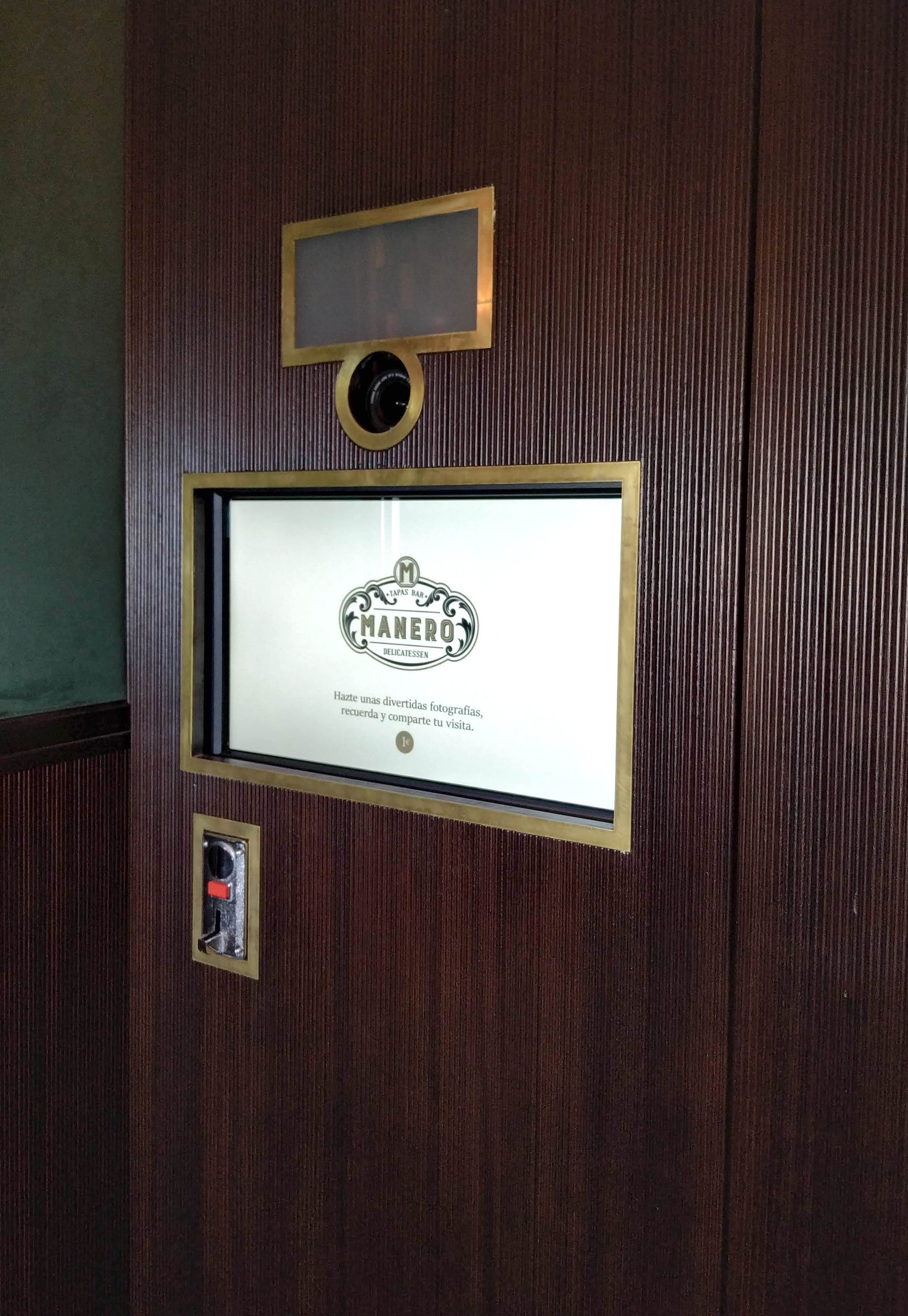 Fotomaton en restaurante Manero Balmis en Alicante