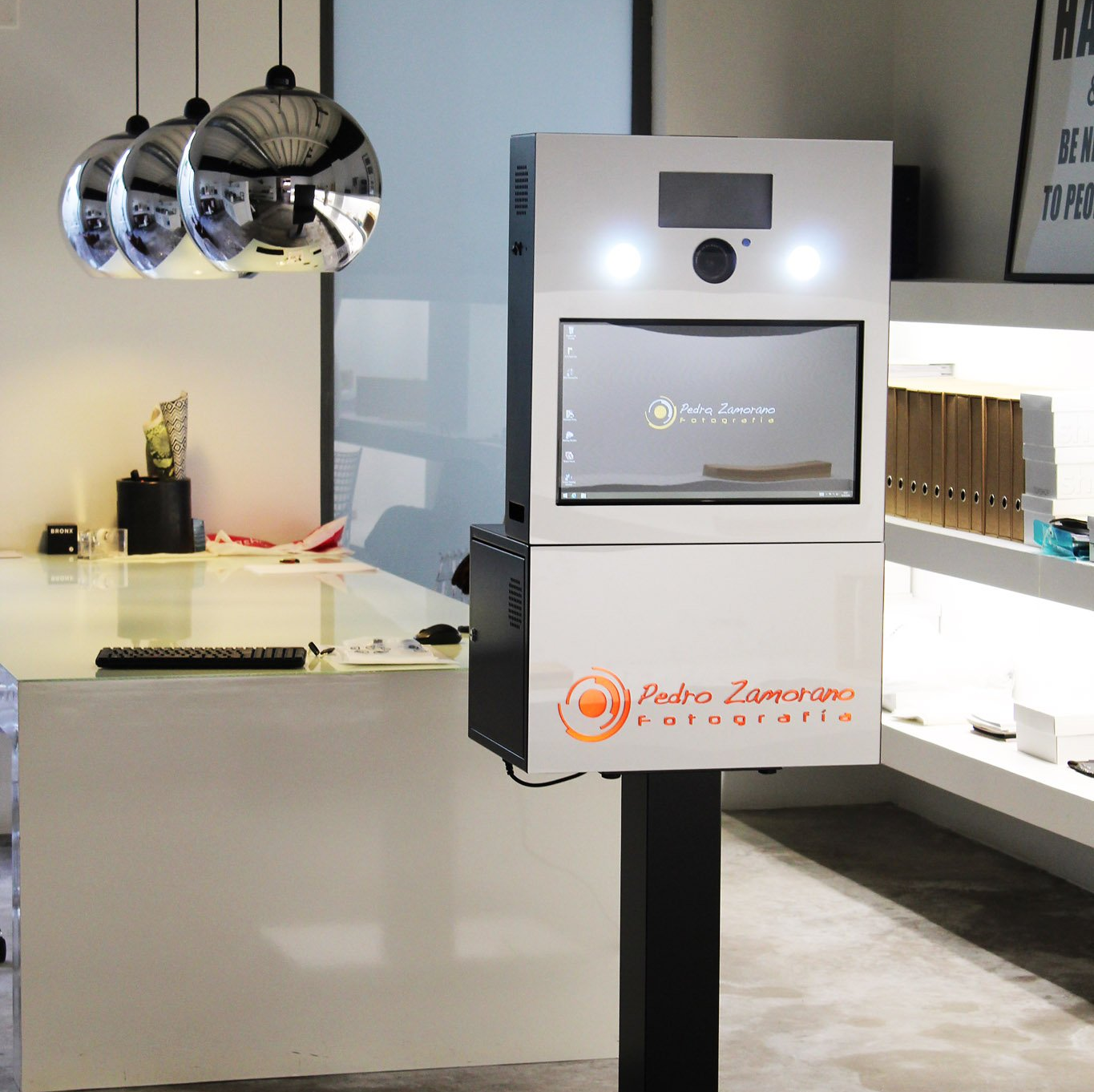 venta maquina fotomaton para eventos Fotomatón portátil para empresas