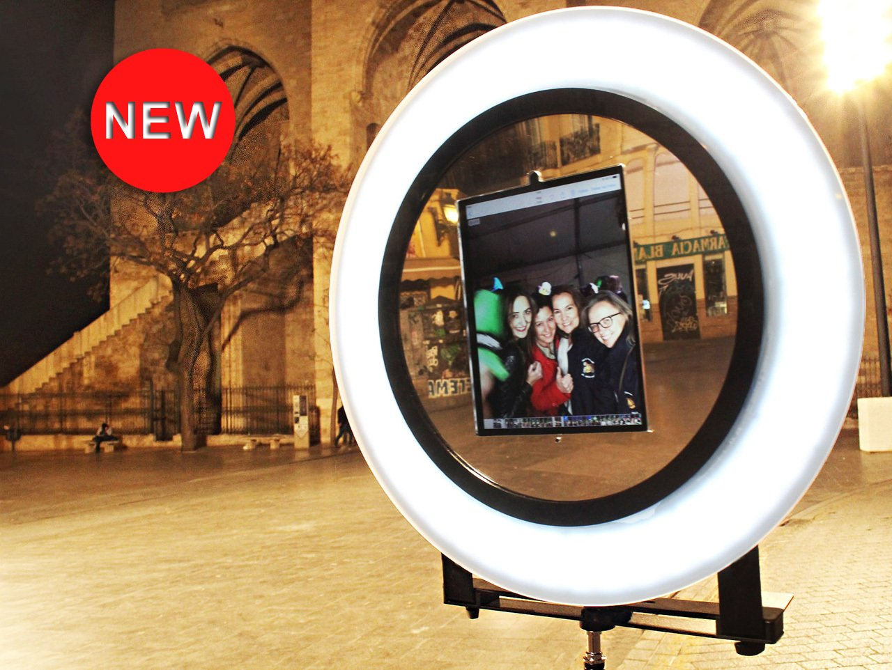 Model Ring Photo Booth FT66