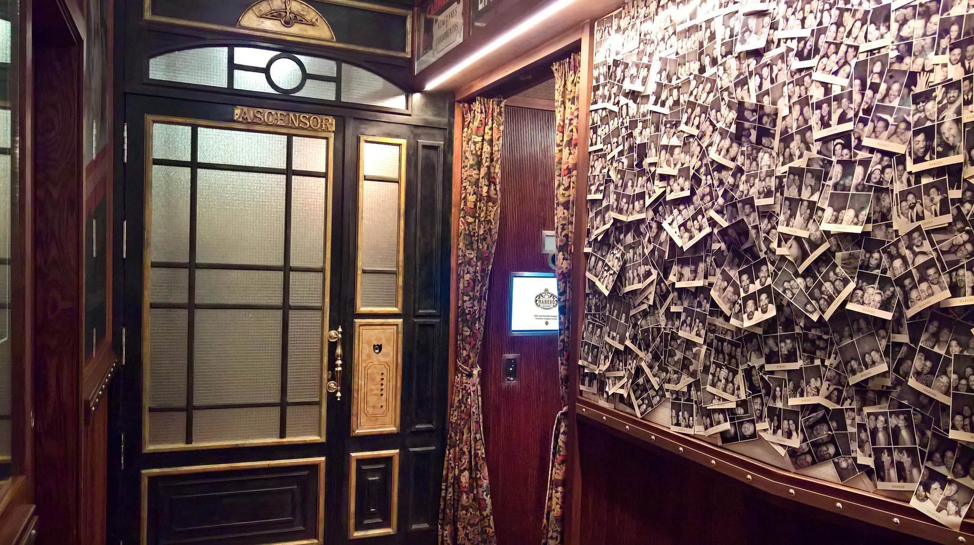 Fotomatón  en Restaurante Manero Mollá de Alicante Fotomatón cabina personalizado diseñado por el cliente en restaurante de alta gama Manero Mollá