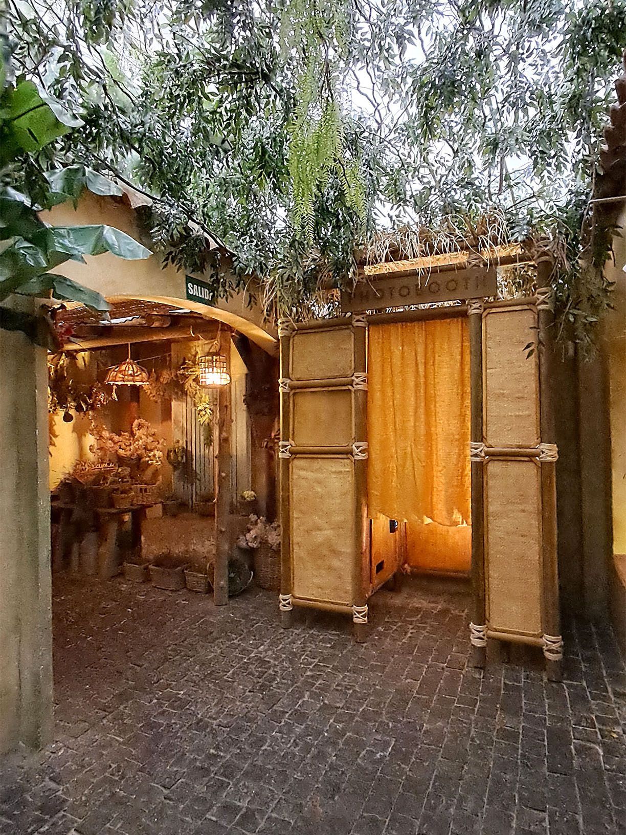 Fotomatón cabina en el restaurante Voltereta Bali - Valencia