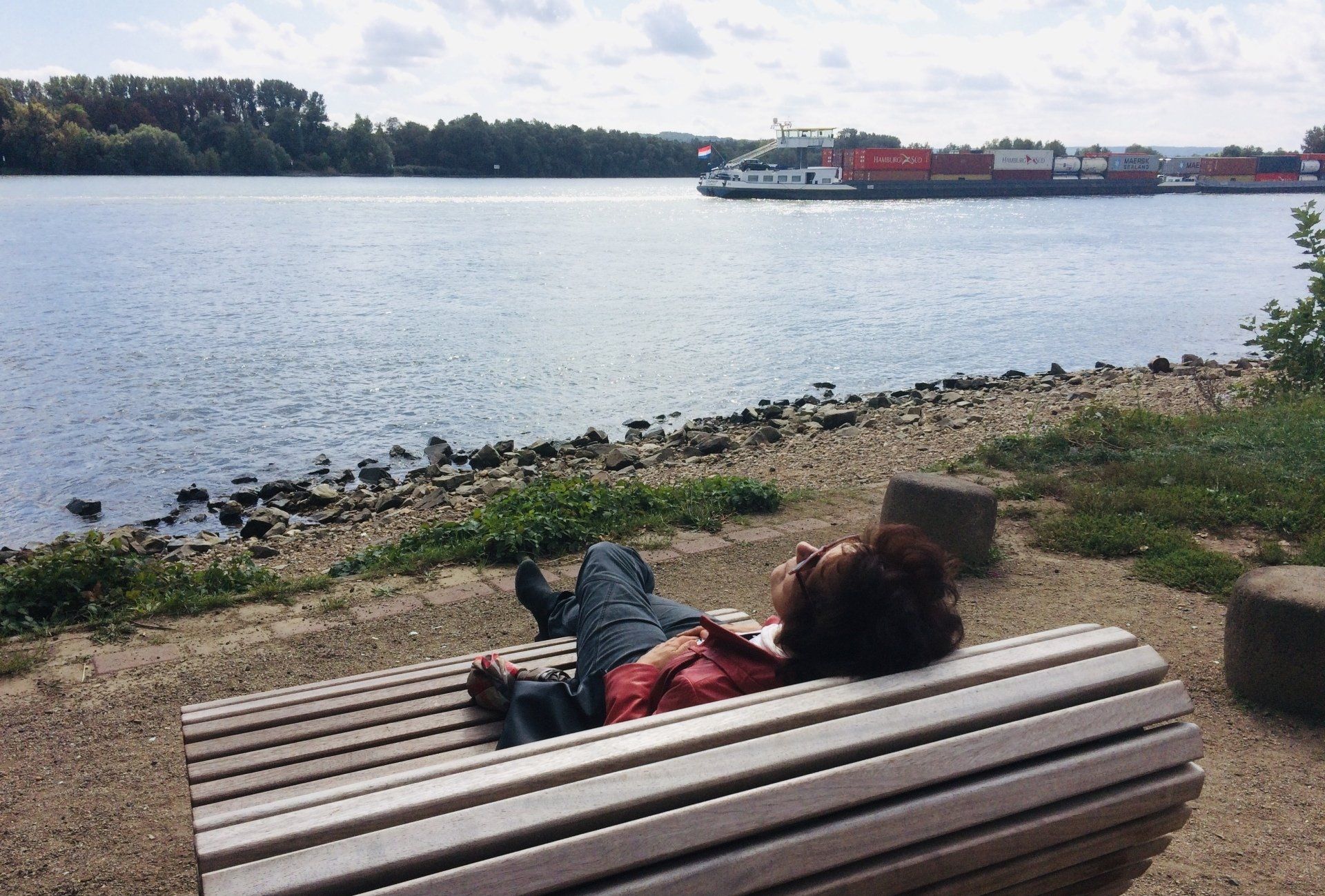 Blick auf Rhein in Eltville