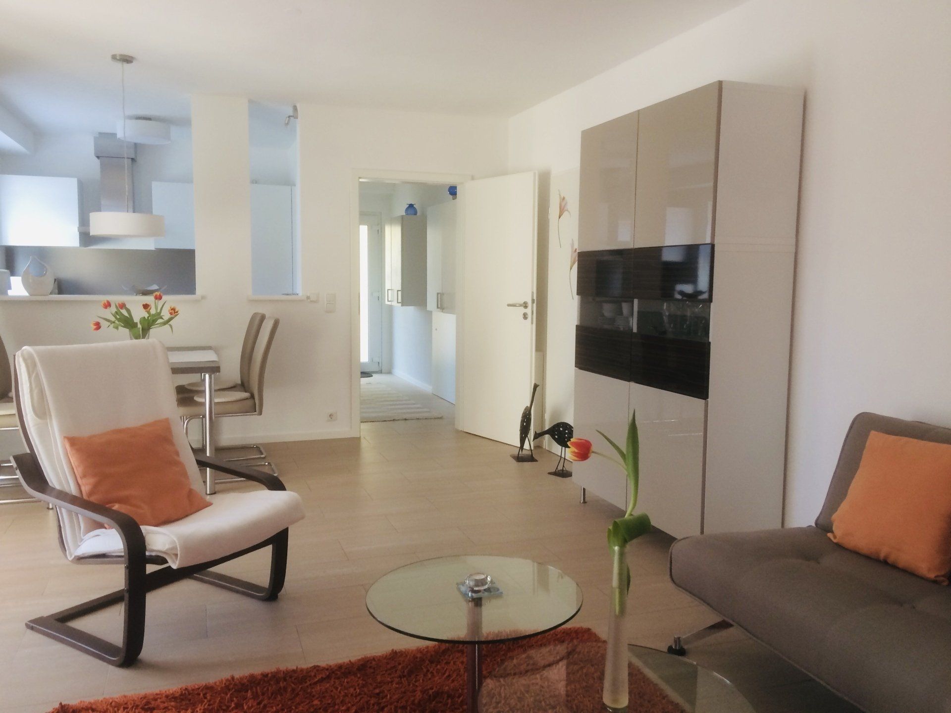 moderner, großzügiger Wohn-Essraum