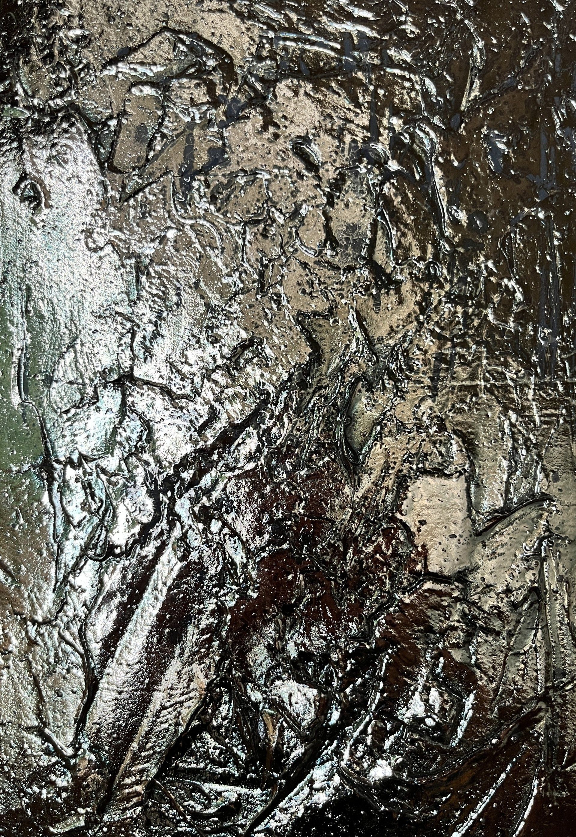 Strukturierte Chrom Oberfläche mit reflektierendem Metallic Effekt