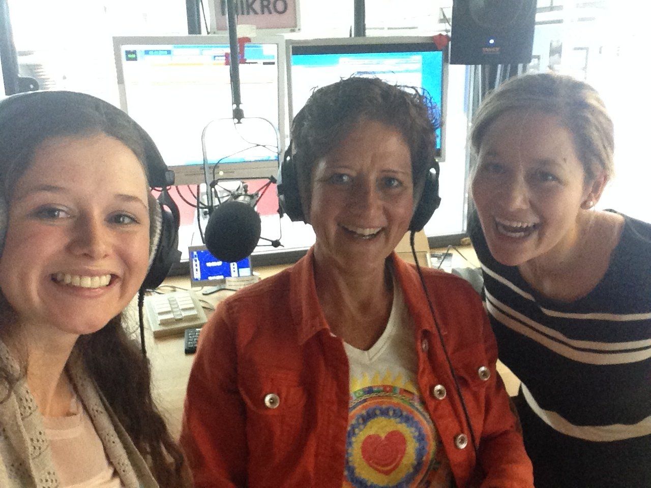 Susanne Klaus Lachen Online Zoom Lachyoga