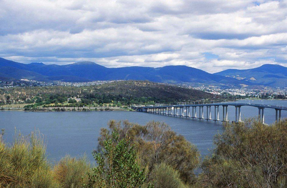 Die Brücke nach Hobart