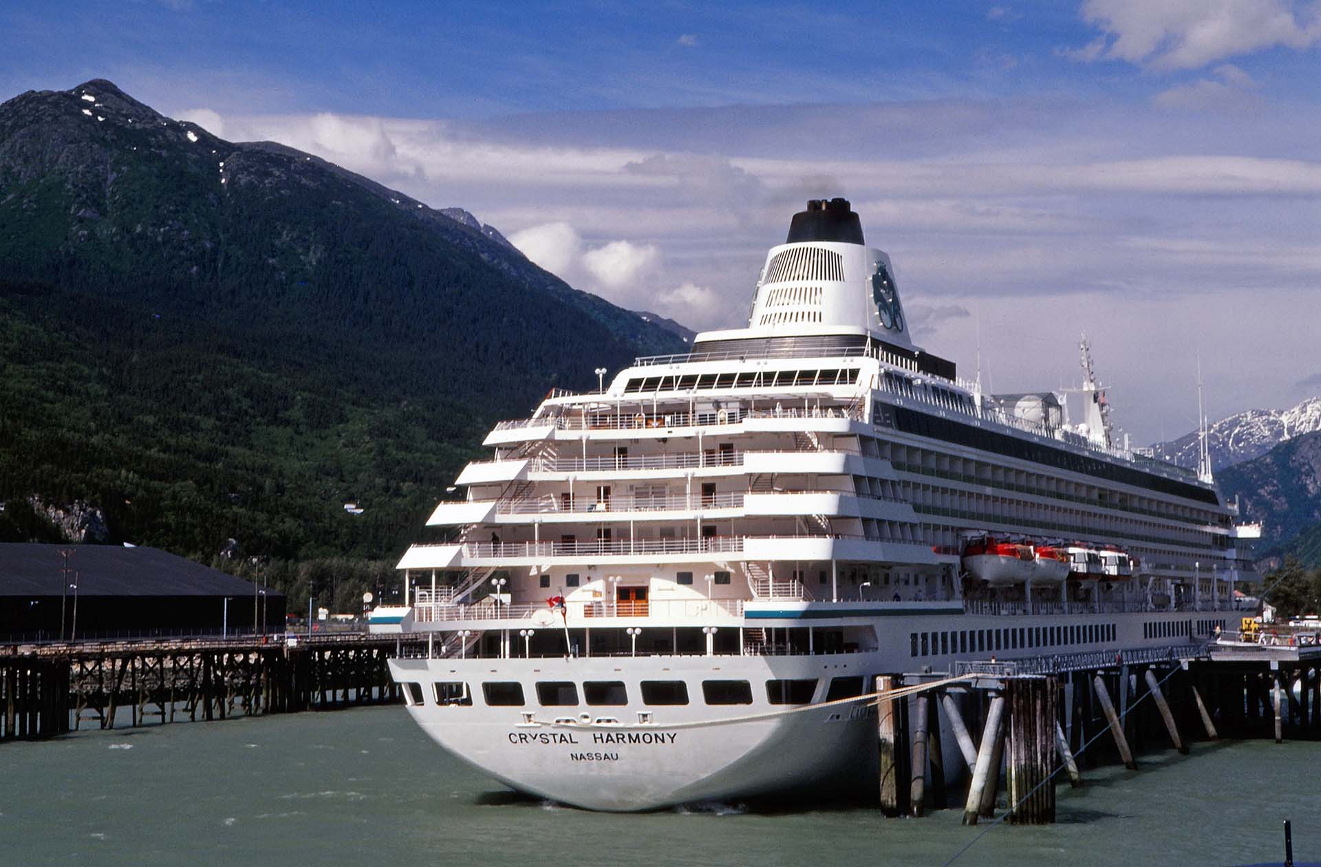 Luxusdampfer im Hafen von Skagway, Alaska
