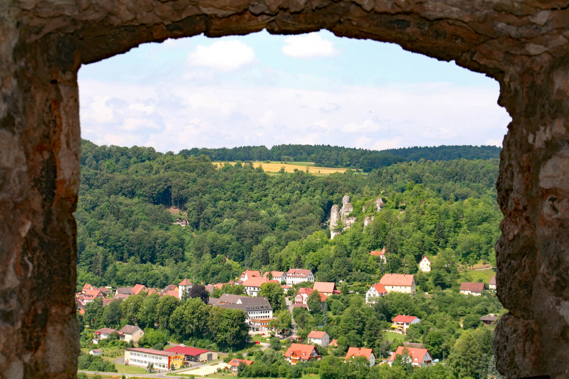 Blick von der Ruine Neideck auf Streitberg