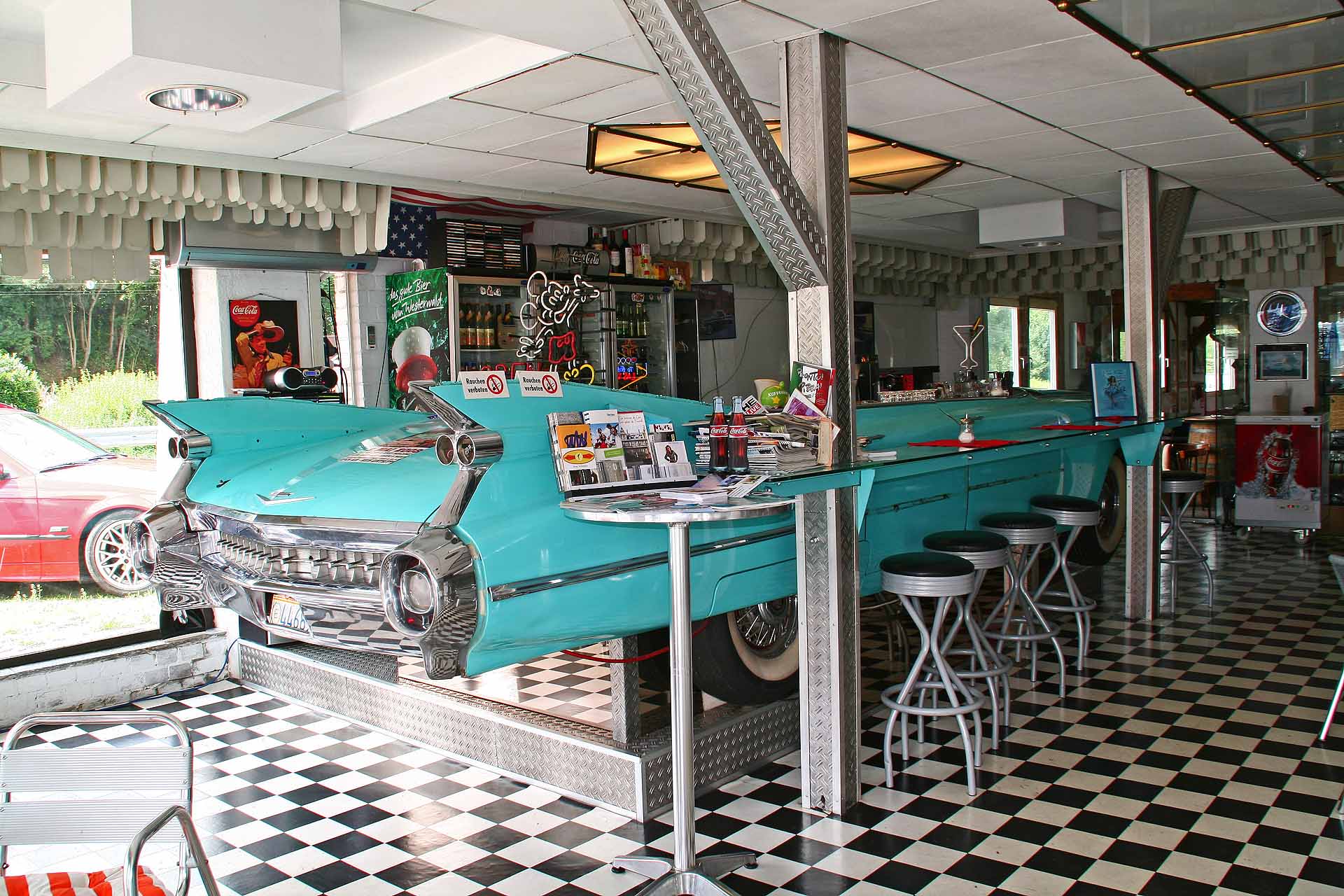 Die Cadillac-Bar im Cadillac-Museum, Hachenburg
