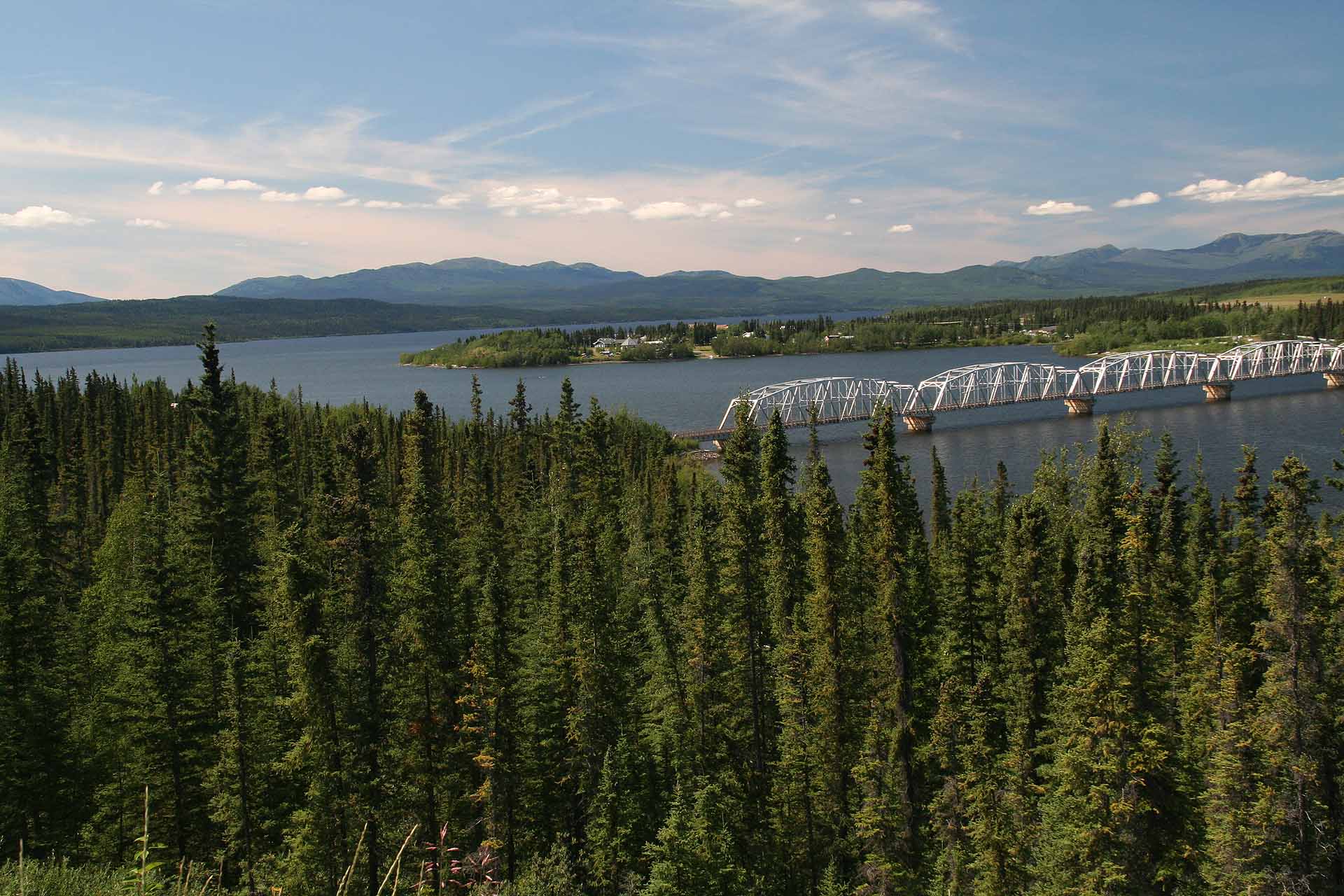 Alaska Highway, der Teslin Lake