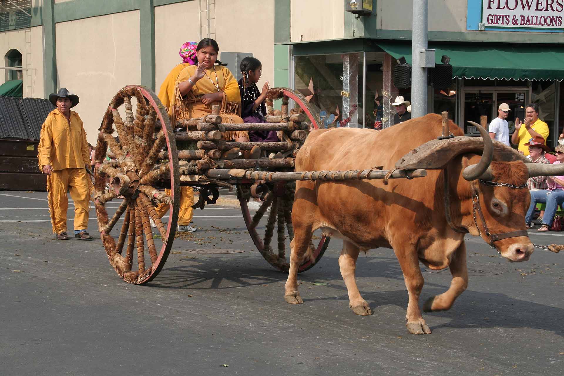 Rodeo in Pendleton, Oregon - Auch eine stimmungsvolle Parade gehört zum Rodeo