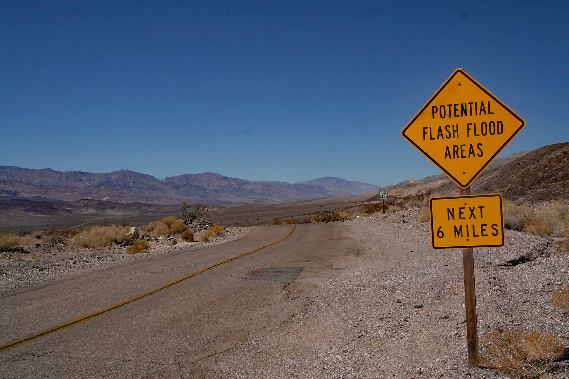 Death Valley, CA - Gefahren der Wüste