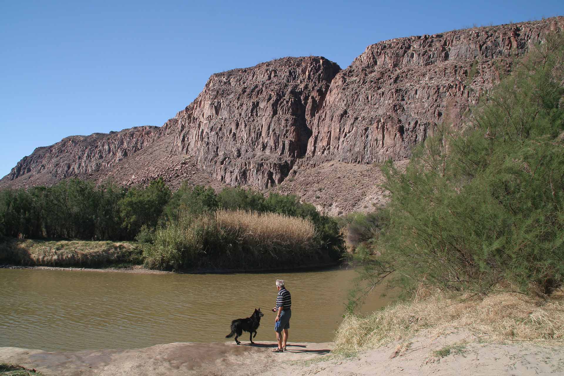 West Texas, am Rio Grande. Auf der anderen Seite liegt Mexiko.