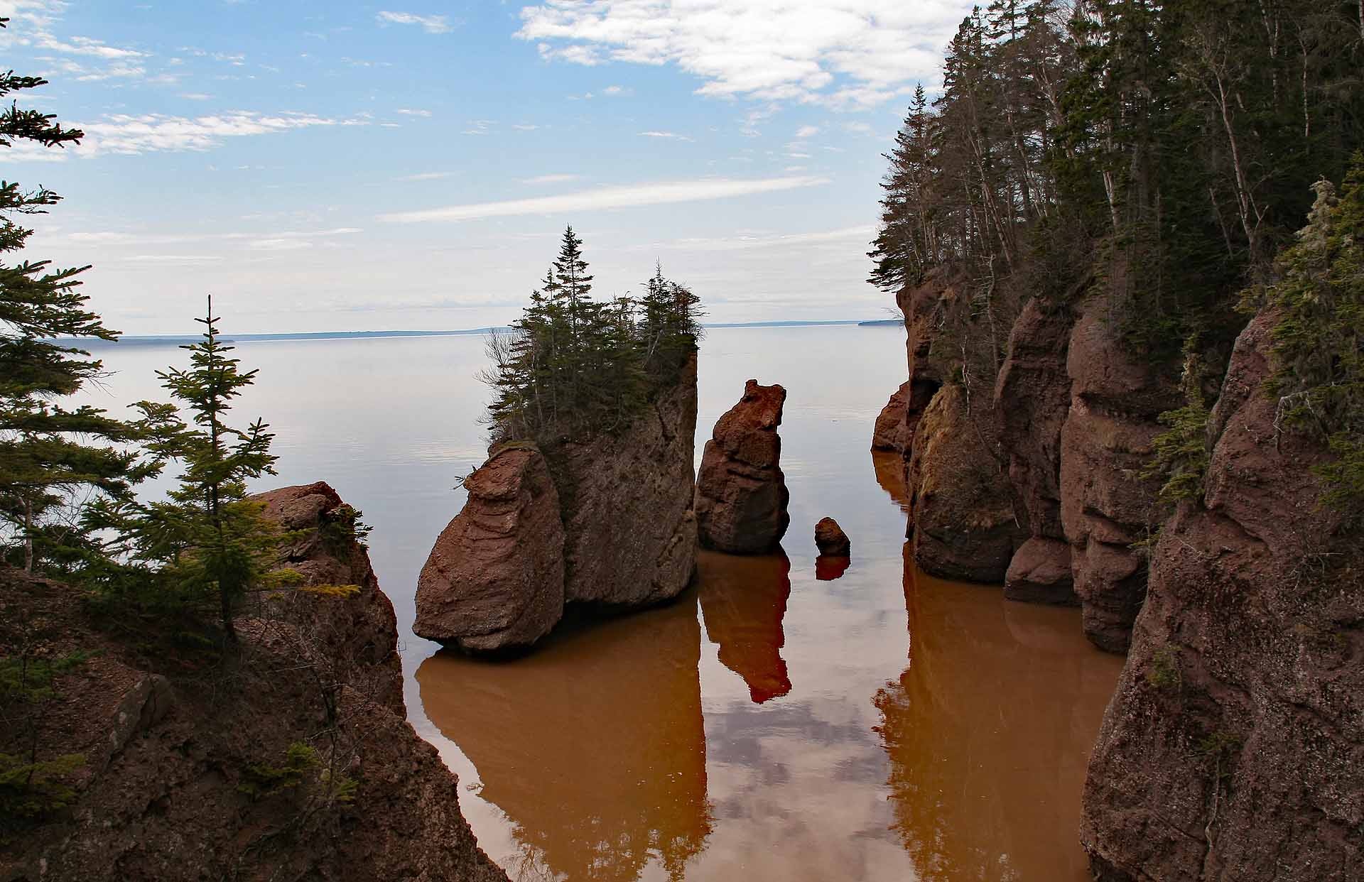 New Brunswick, Hopewell Rocks Provincial Park - Die Flowerpot Rocks bei Flut