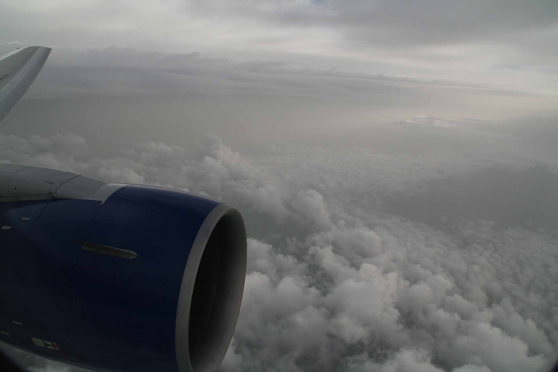 ... und wir schaukeln über den Wolken der Heimat entgegen