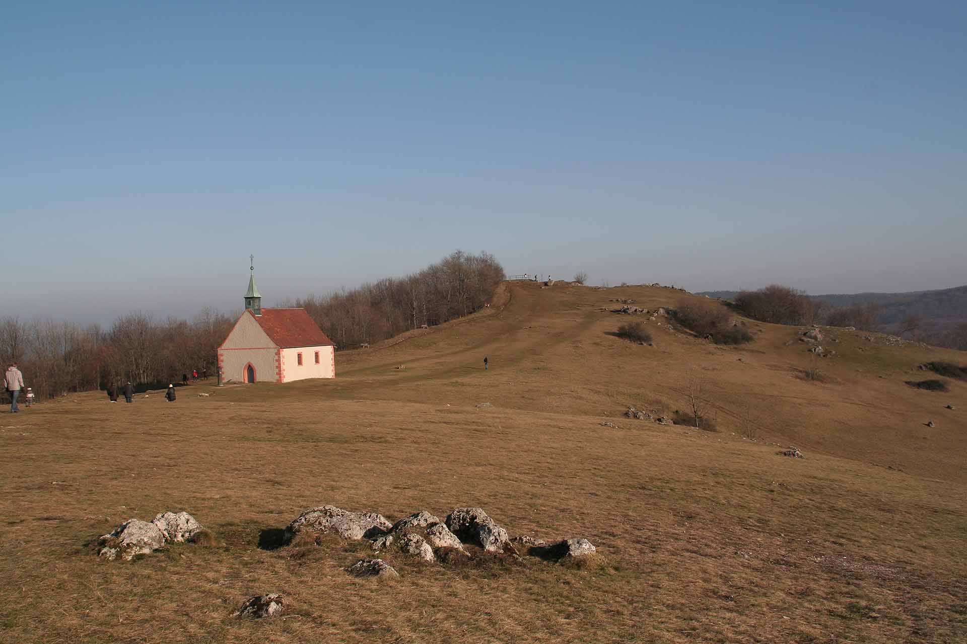 Die Walburgiskapelle am Walberla
