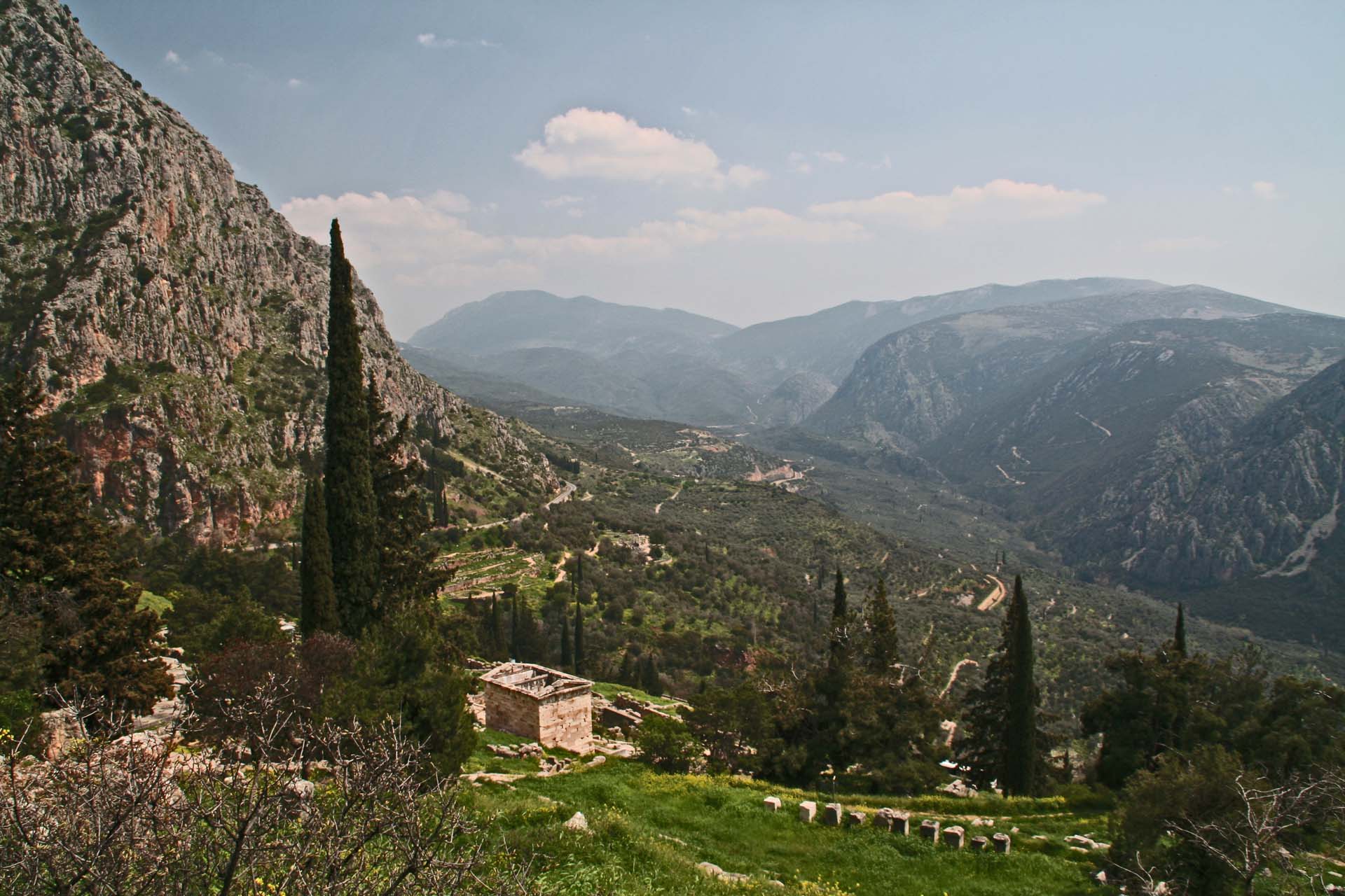 Die landschaftliche Lage Delphis ist spektakulär