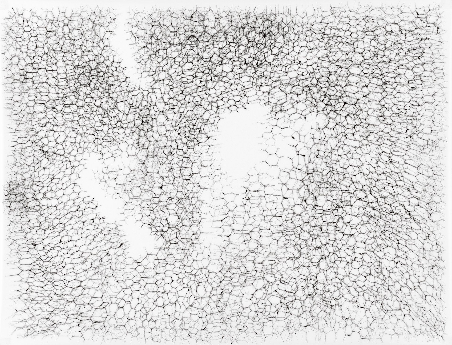 Gabriele Fischbach / ohne Titel / 2012 / 18,2 x 23,8 cm / Kugelschreiber auf Transparentpapier auf Karton Strukturzeichnung Sechseckstruktur Netzstruktur