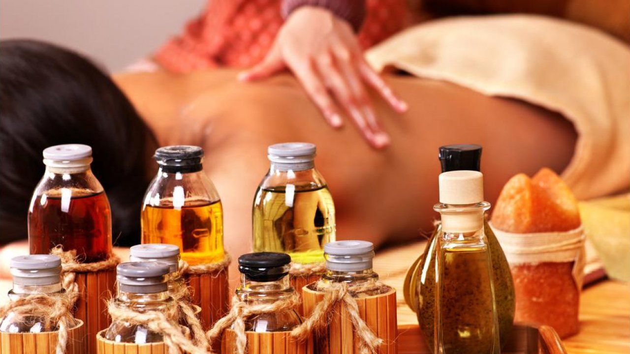 Formation MASSAGE THAÏ aux Huiles Aromatiques