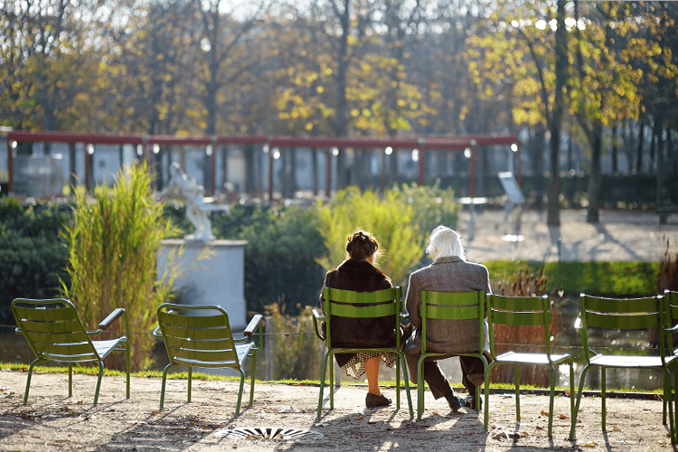 Einzelgespäch im Grünen