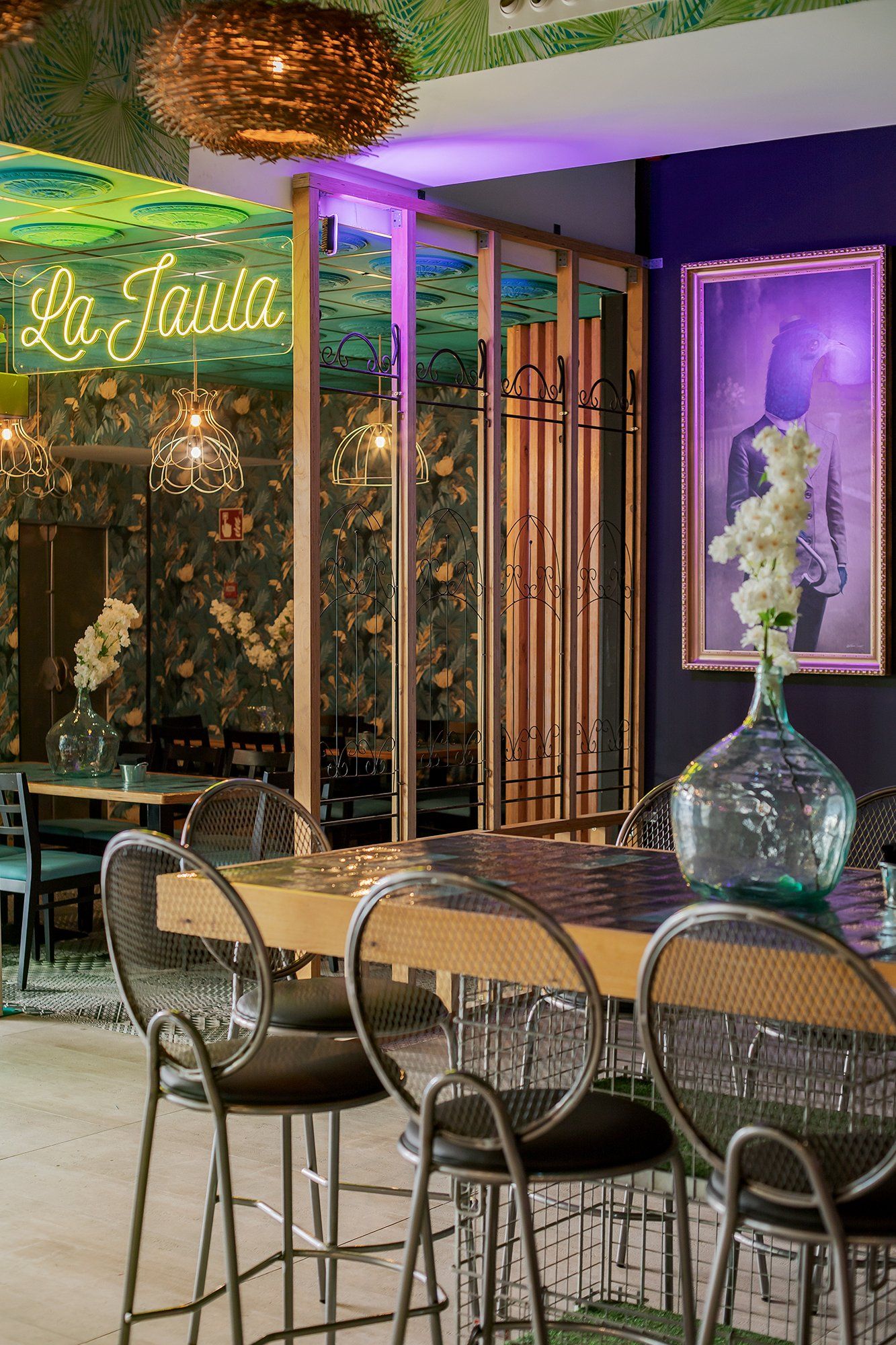 Diseño de locales en Almeria. Interiorismo en Almería. Diseño moderno.