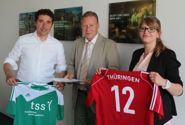 Unser Geschäftsführer Sascha Albiez bei der Kooperationsvereinbarung mit dem Thüringer Fußballverband