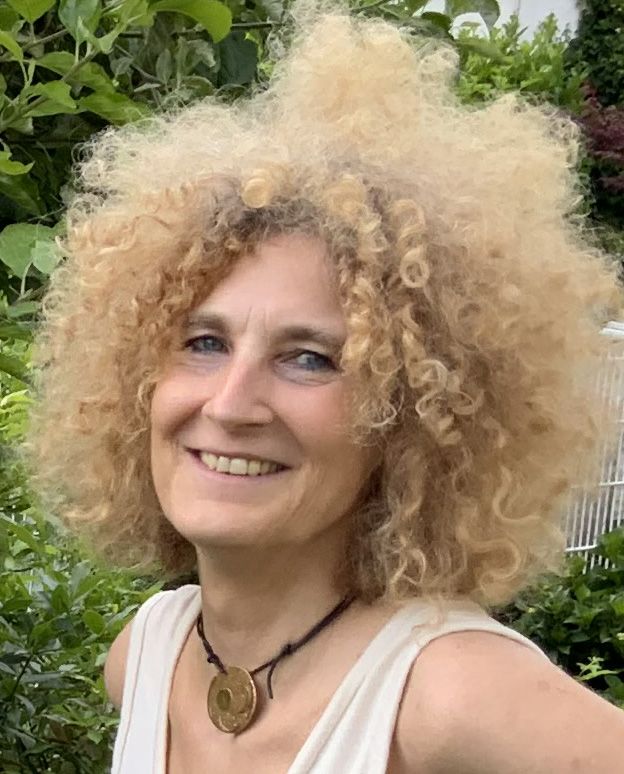 Svenja Lanz Svenja Lanz Portrait