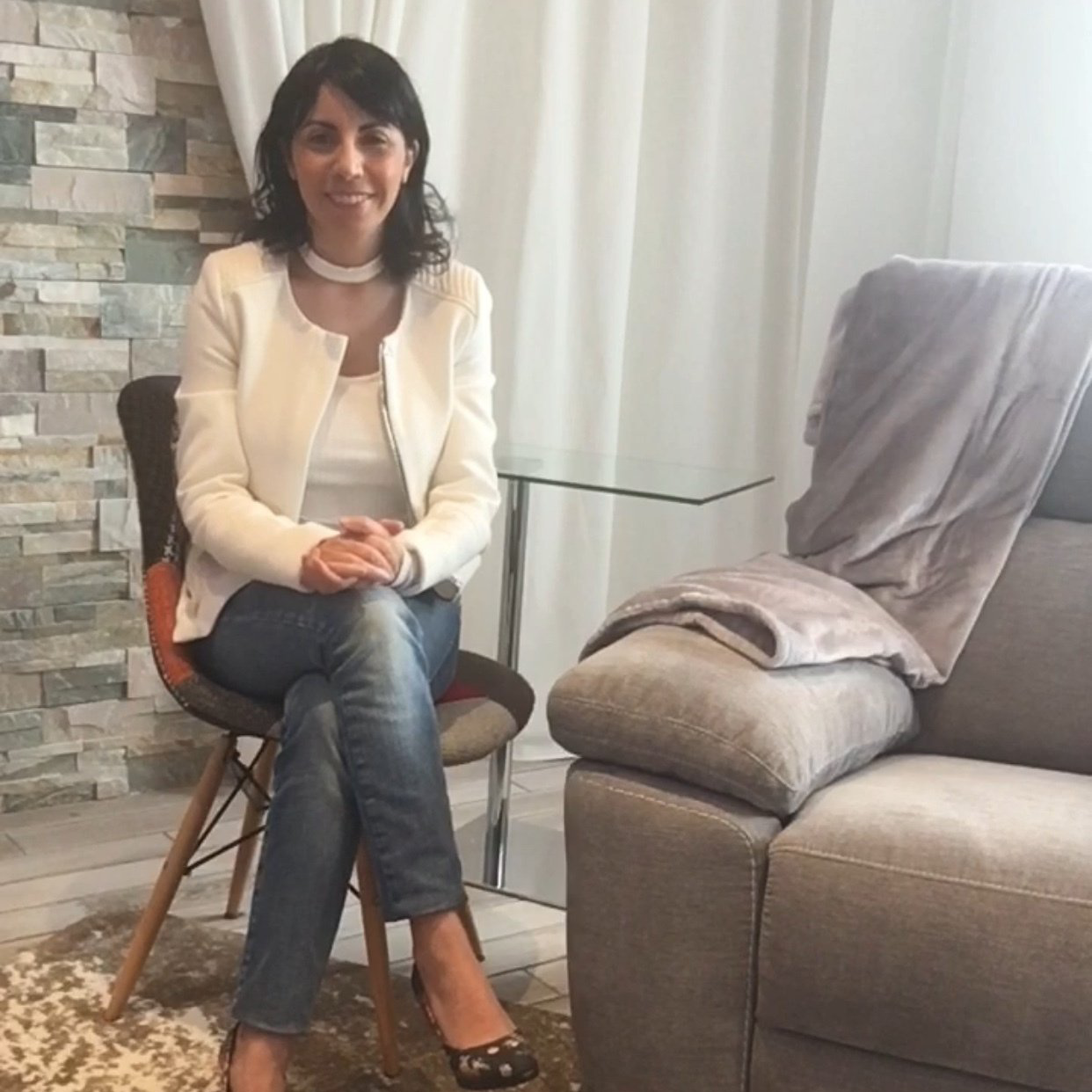 Samia Guerry, praticienne en hypnose spirituelle régressive