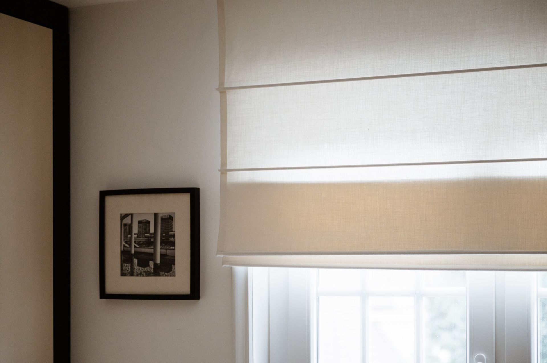 Store sur mesure par Rémy Motte décorateur intérieur