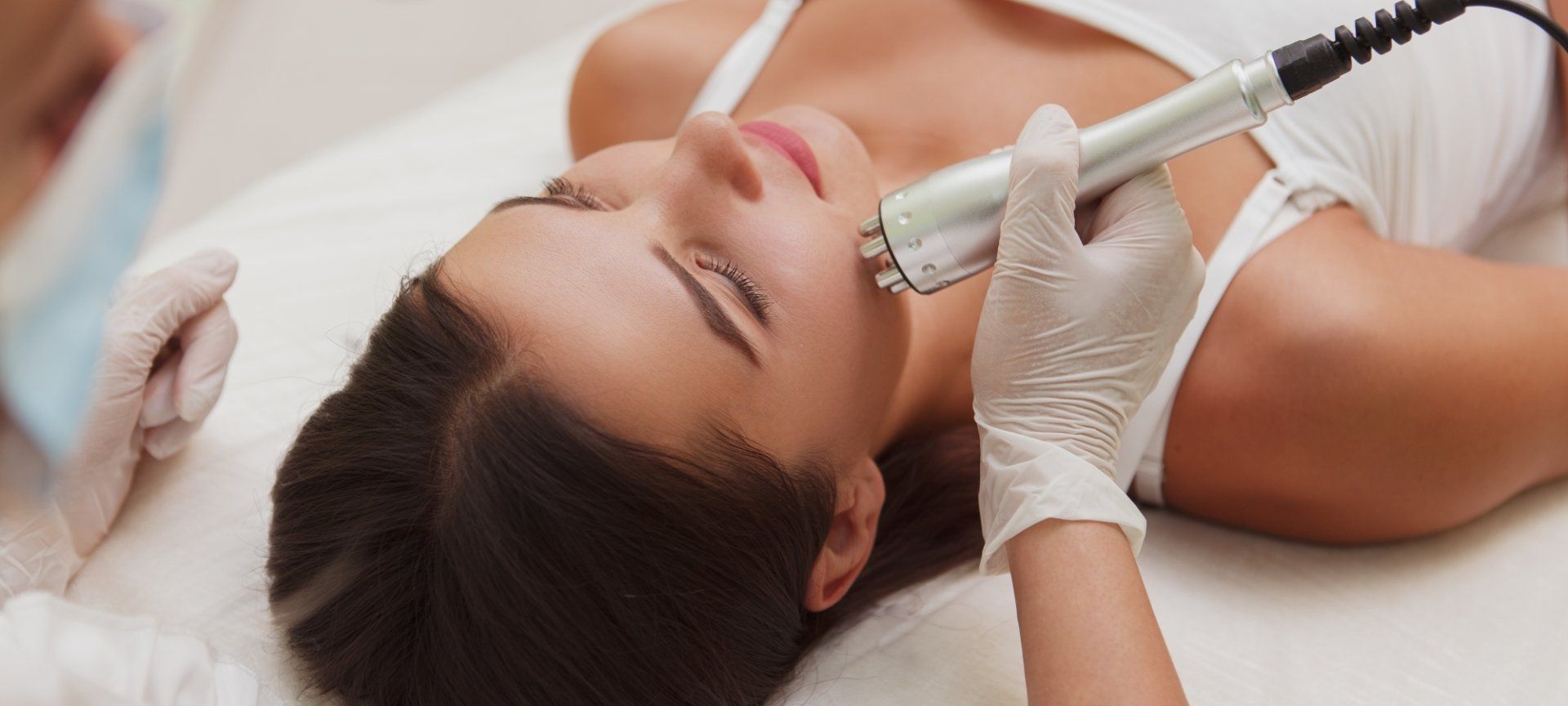 Shutterstock DenisProduction.com nisvberlin apparativekosmetikberlin ultraschallberlin radiofrequenzberlin laserberlin kosmetikberlin kosmetikstudioberlin kosmetikbehandlungenberlin gesichtbehandlungenberlin
