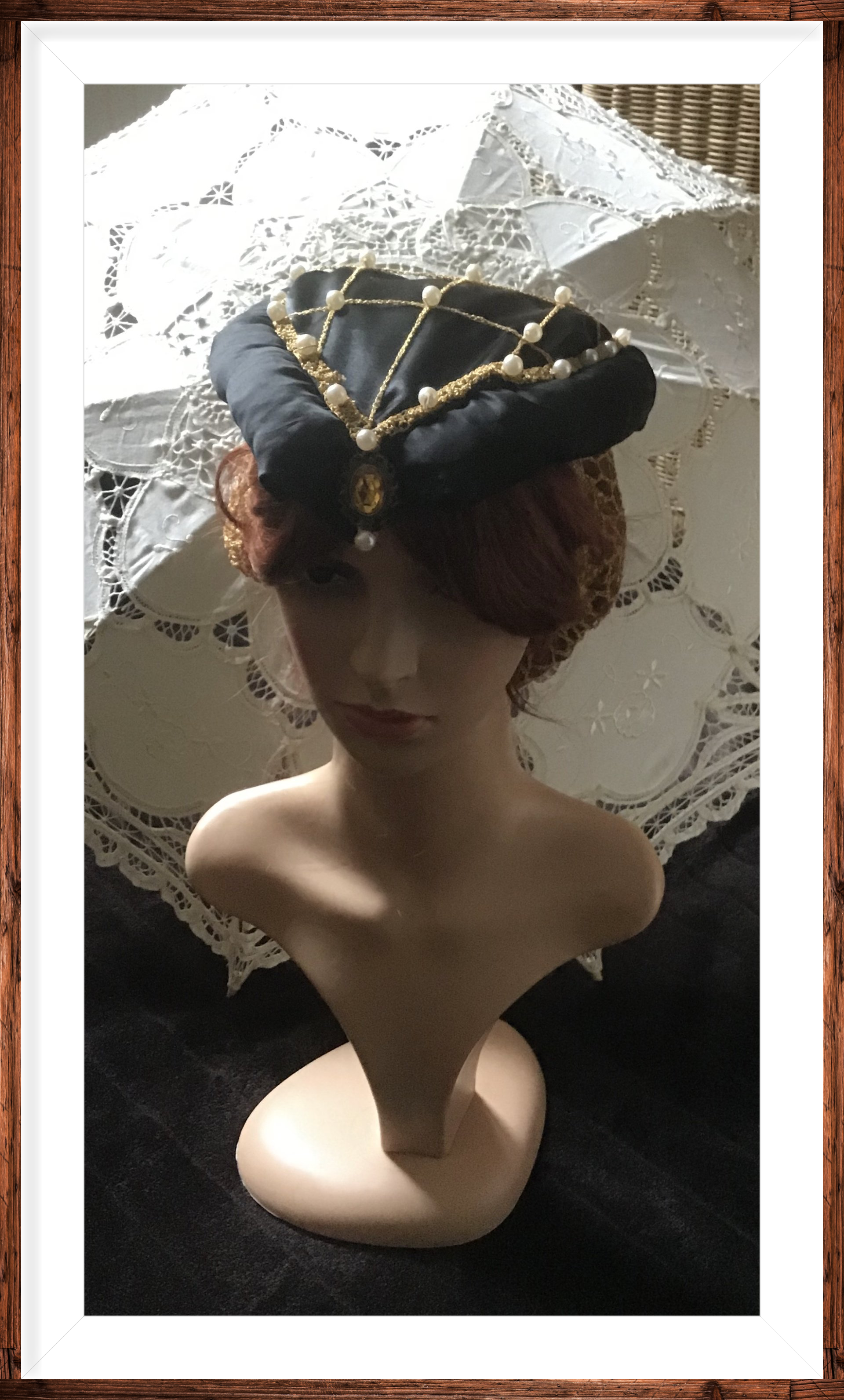 Historische Kopfbedeckung