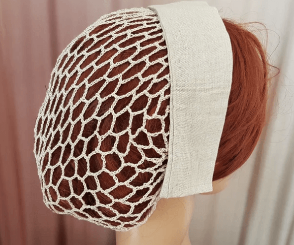 Kappe und Haarnetz für einfache Darstellung einer Renaissance Frau