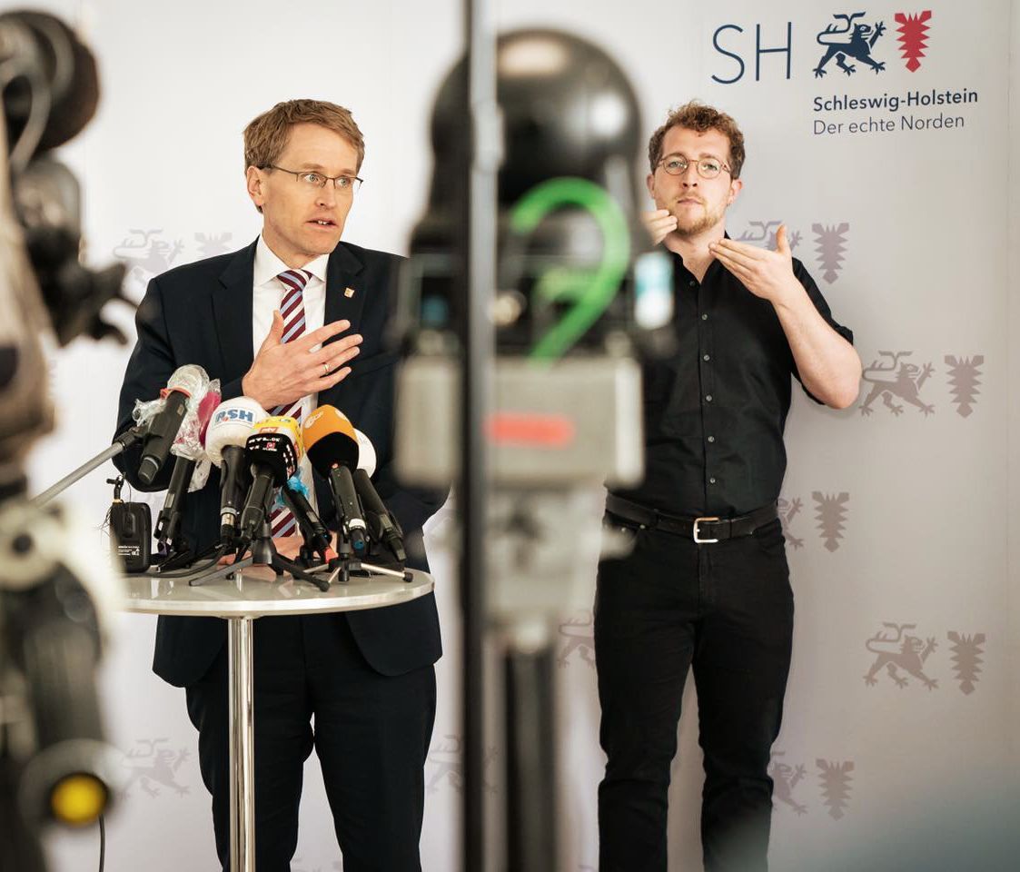 Dolmetschen in Deutscher Gebärdensprache Dolmetscher Gebärdensprache Daniel Günther