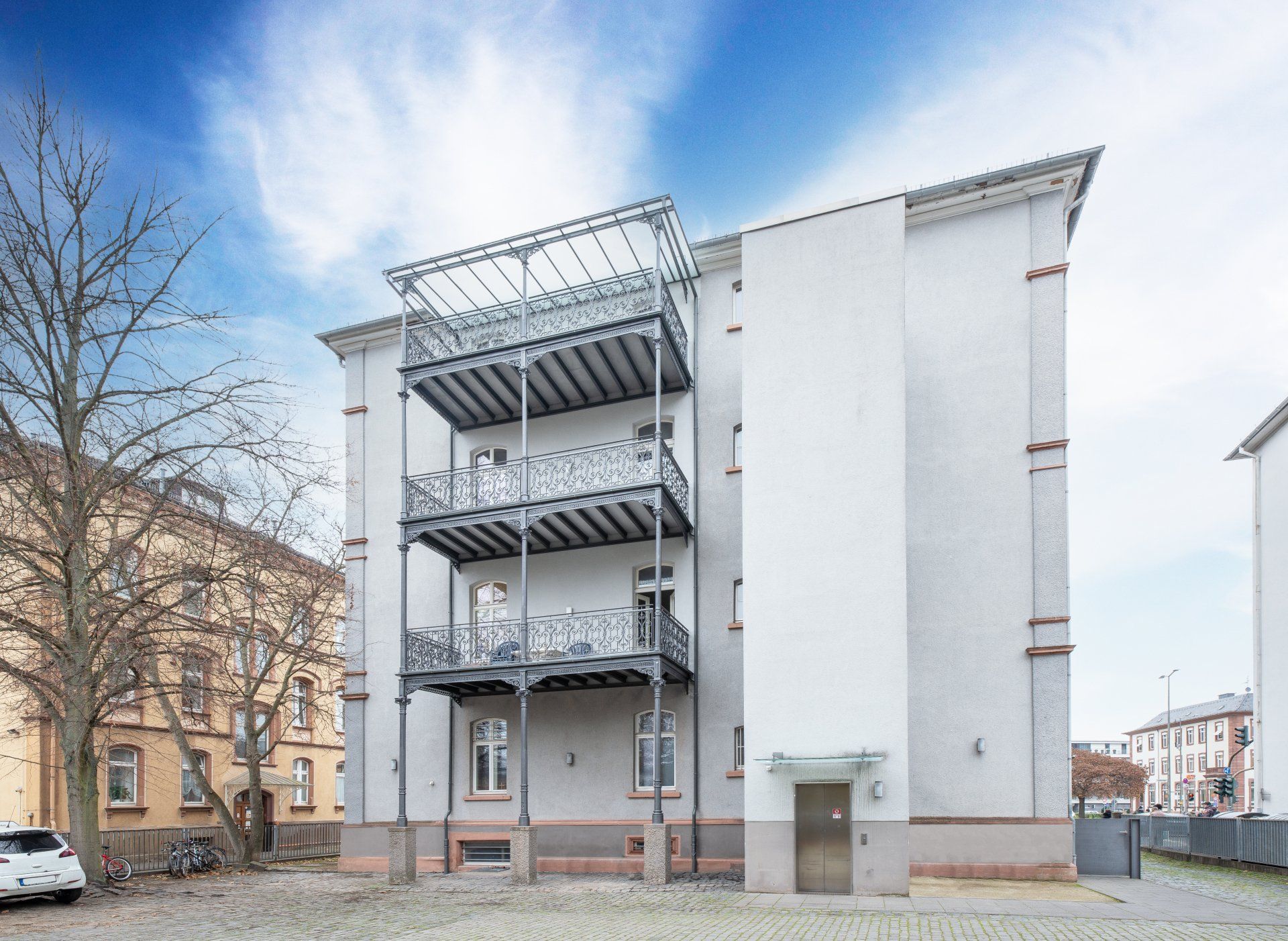 Restaurierter historischer Balkon in Gießen