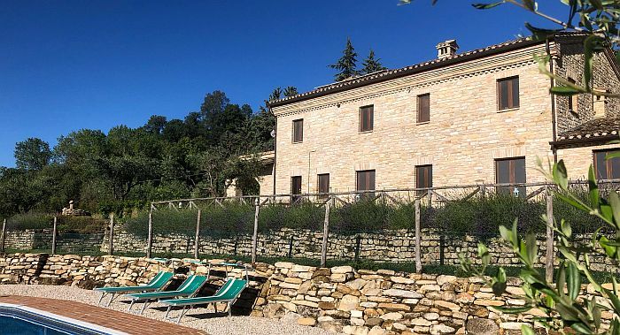 holiday home with private pool| Villa in the Vineyard