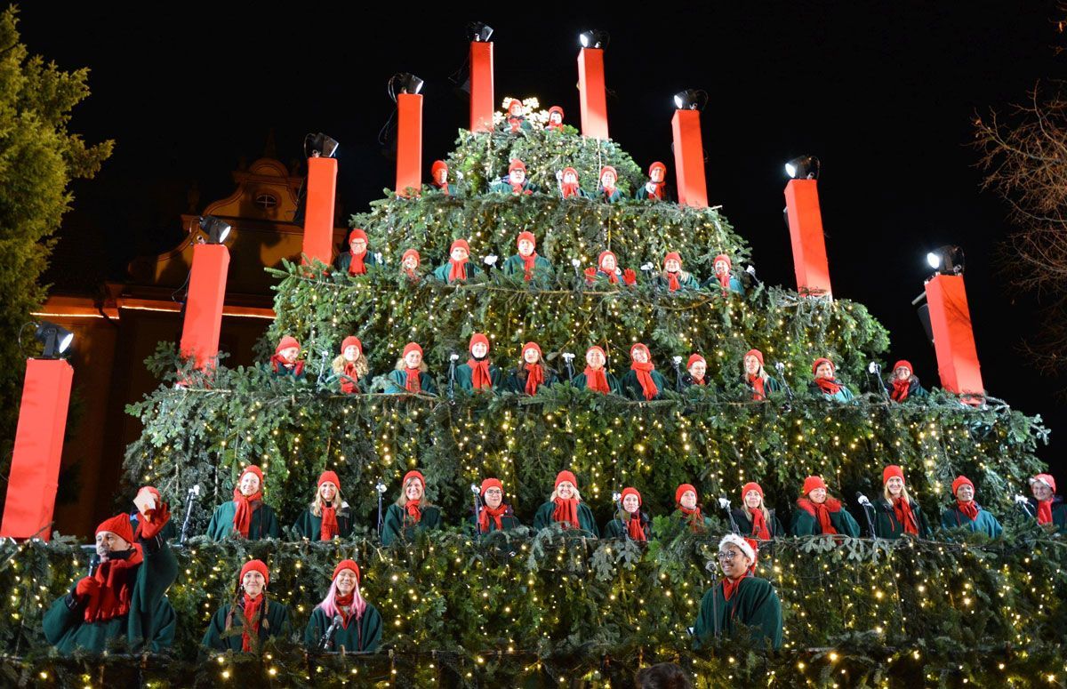 Der Singers‘ Night Soul- und Gospelchor war ein wahrer Publikumsmagnet Der Singers‘ Night Soul- und Gospelchor war ein wahrer Publikumsmagnet