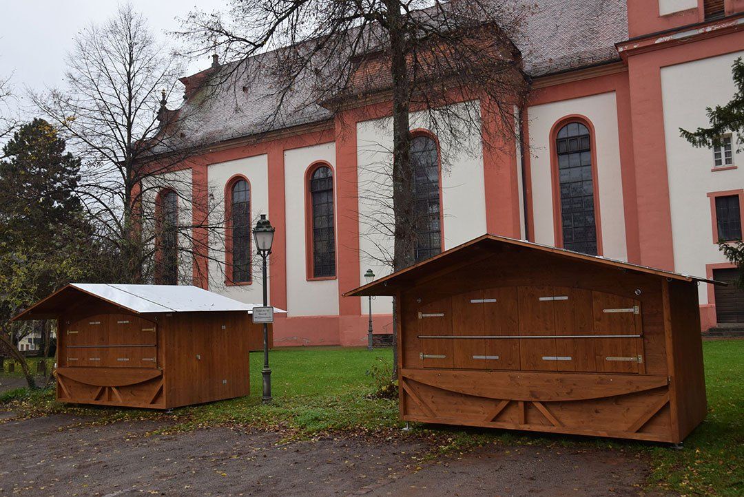Die ersten Hütten stehen Die ersten Hütten stehen