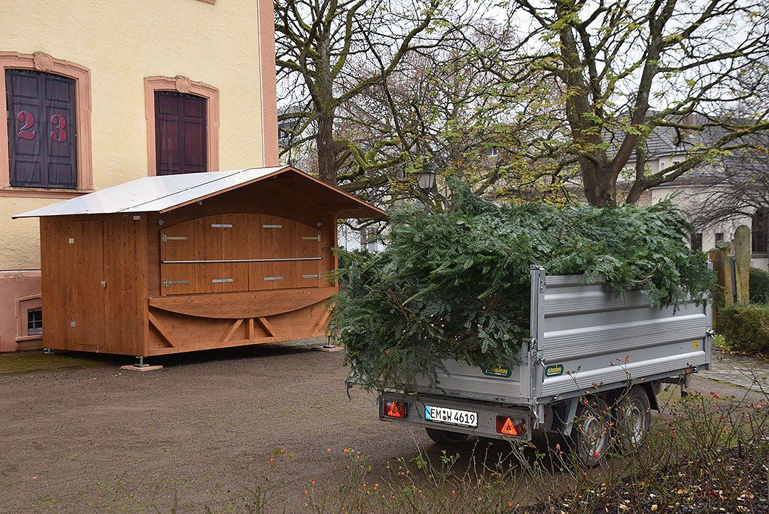 Aufbau der ersten Hütten Aufbau der ersten Hütten