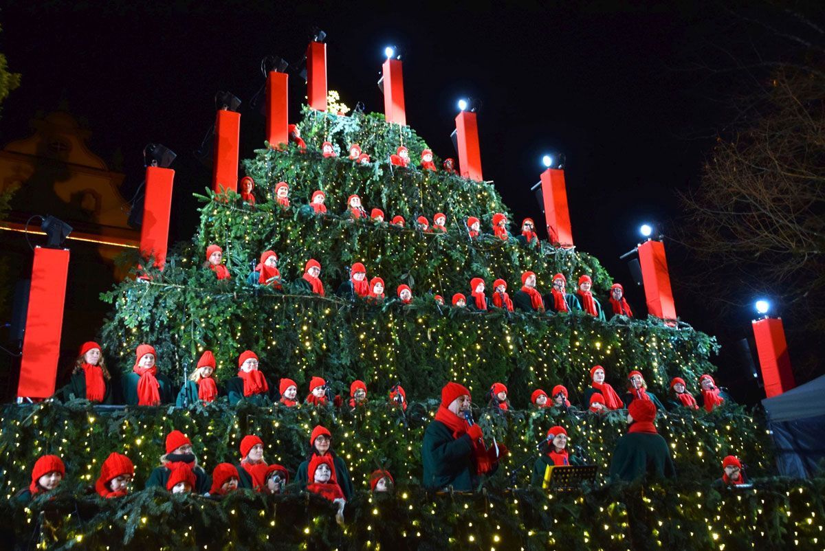 Chor der Kastelbergschule and Friends Waldkirch Chor der Kastelbergschule and Friends Waldkirch