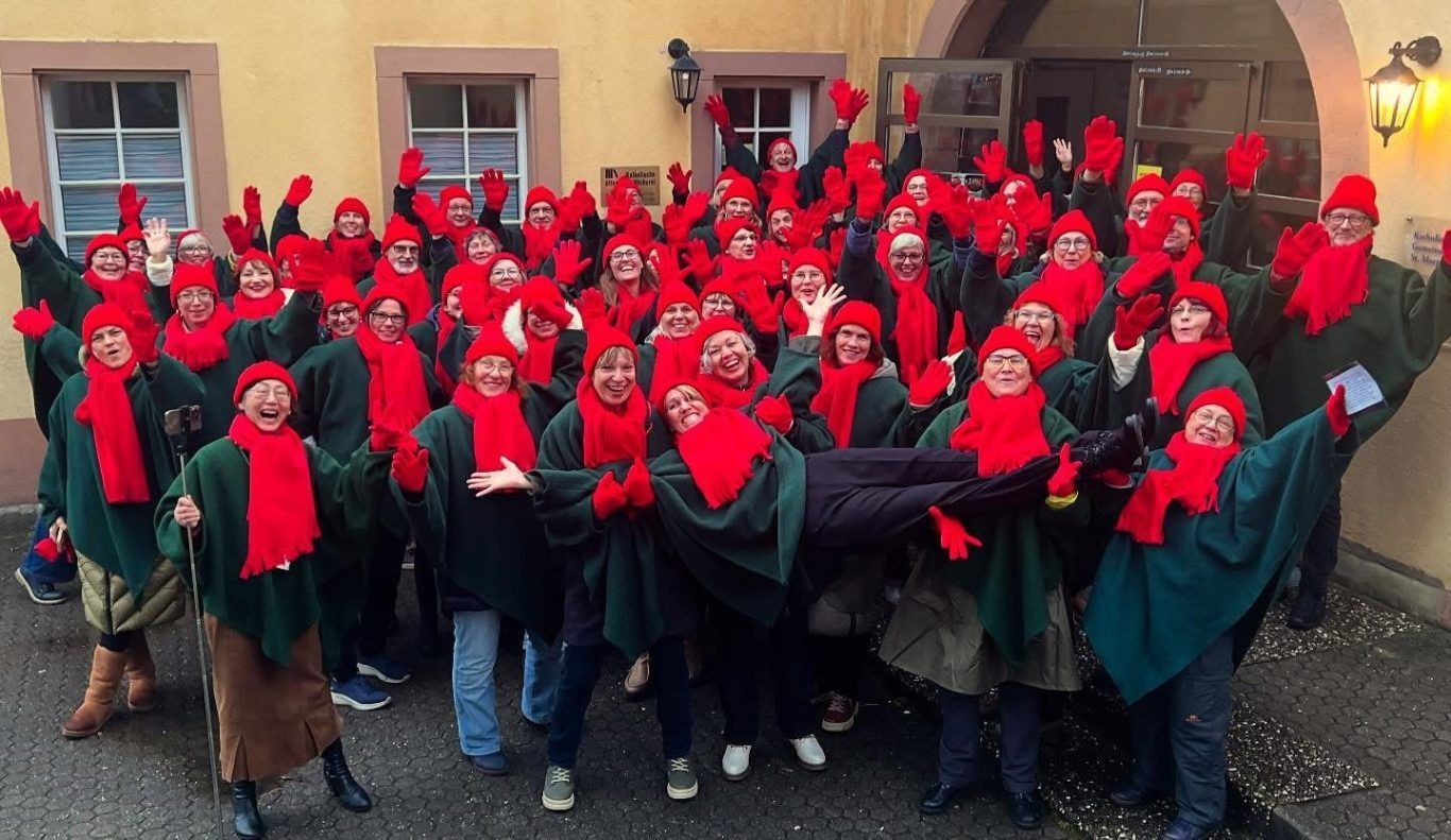 CHORioso aus Lingenfeld & Daimler StarVoices aus Wörth CHORioso aus Lingenfeld & Daimler StarVoices aus Wörth