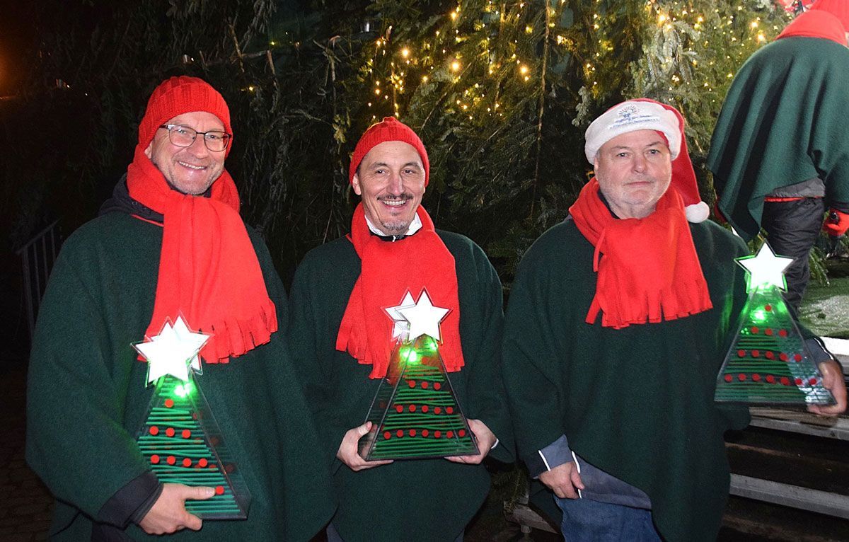 Die zweibeinigen Spendenboxen Die zweibeinigen Spendenboxen