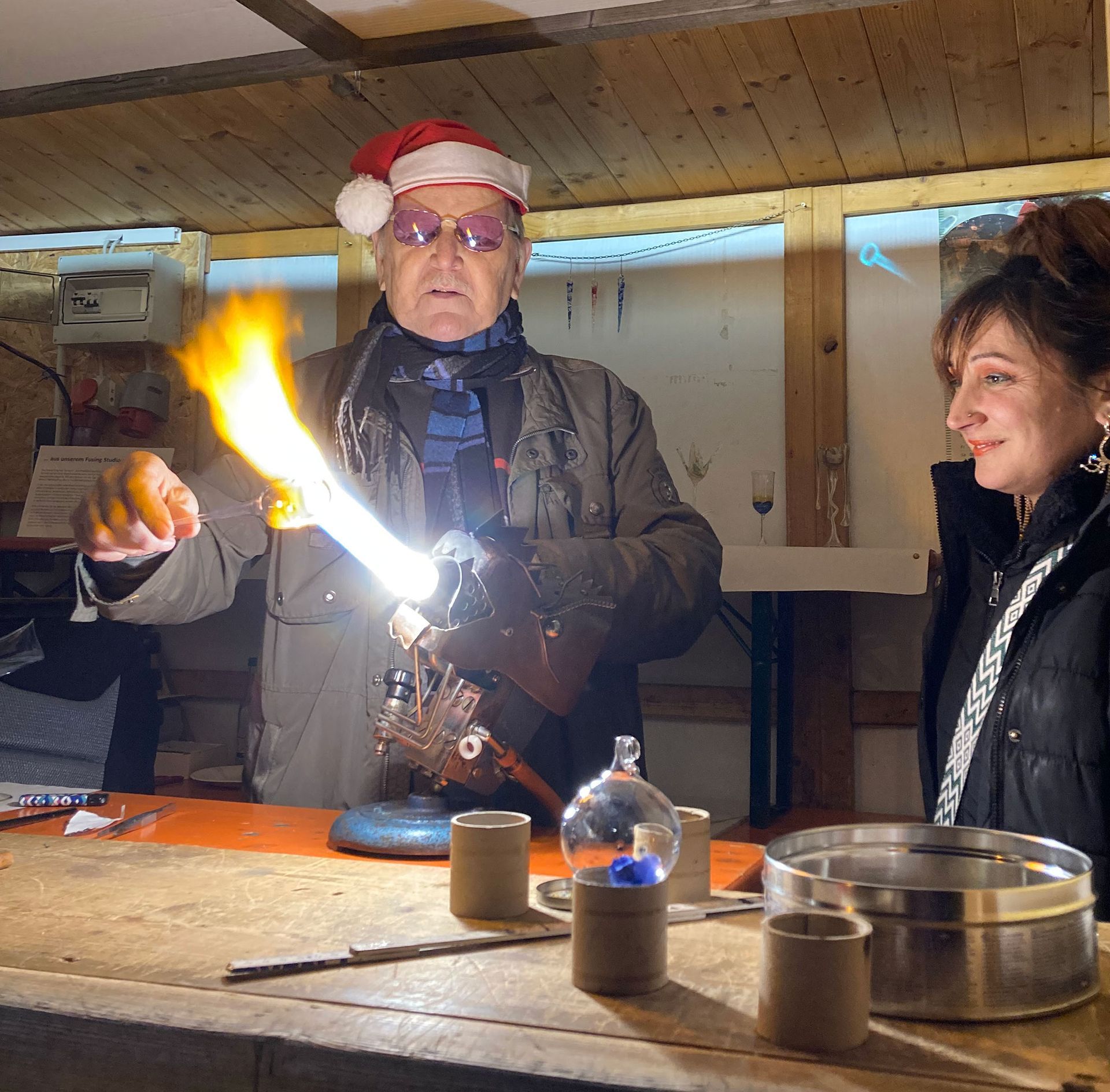 Kunstglasbläser Claus Rotner von der Dorotheenhütte in Wolfach Kunstglasbläser Claus Rotner von der Dorotheenhütte in Wolfach